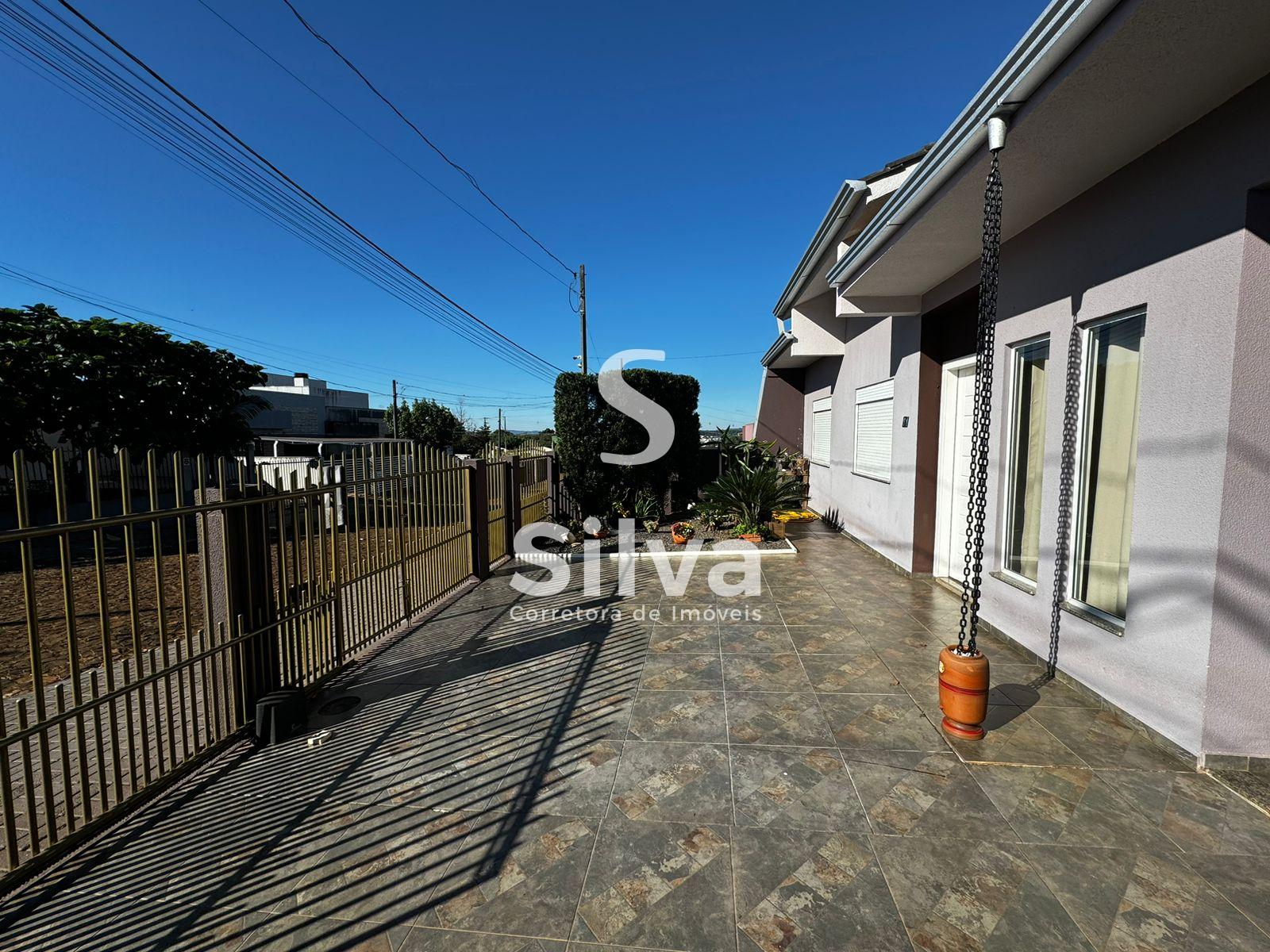Casa a venda, localizada no Bairro So Francisco de Assis, Dois Vizinos-PR.