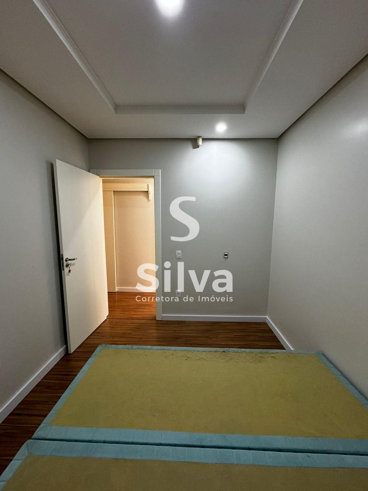 Casa a venda, localizada no Bairro So Francisco de Assis, Dois Vizinos-PR.