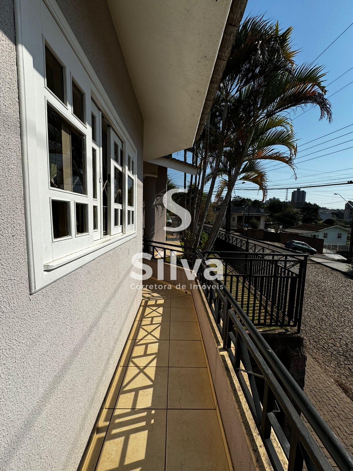 Casa a venda localizada no Centro Norte, Dois Vizinhos-PR.