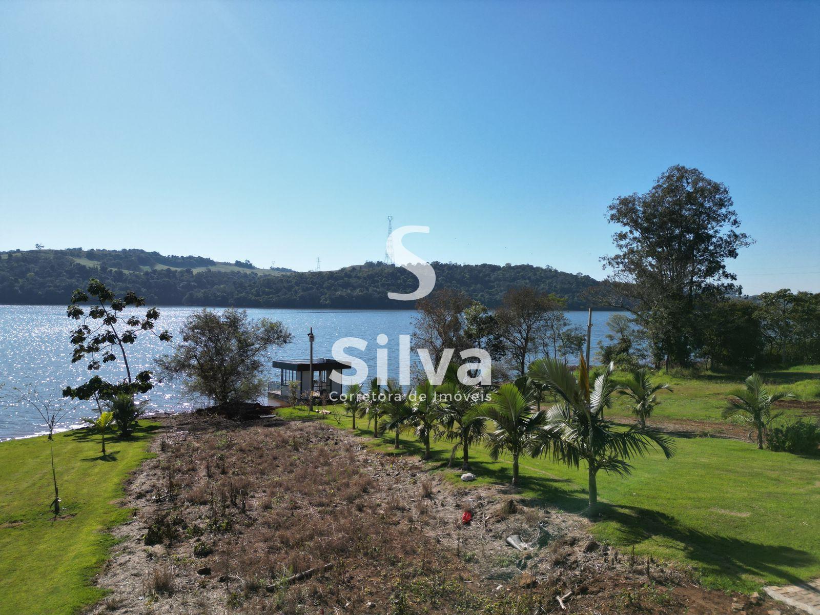 Lote a venda localizado no Alagado, Loteamento Favin, Cruzeiro do Iguau-PR.