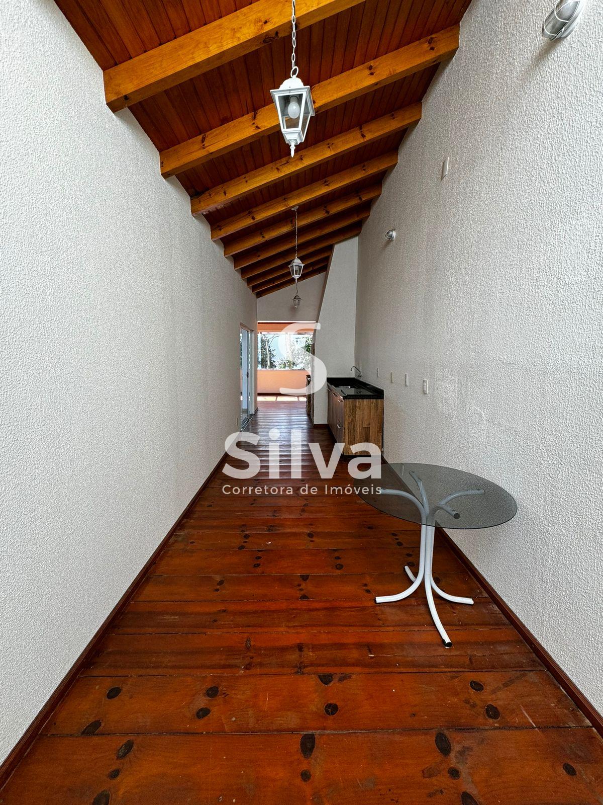 Sobrado a venda, localizado no Bairro das Torres, Dois Vizinhos-PR.