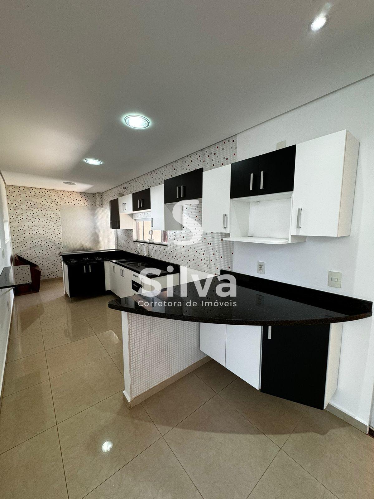 Sobrado a venda, localizado no Bairro das Torres, Dois Vizinhos-PR.