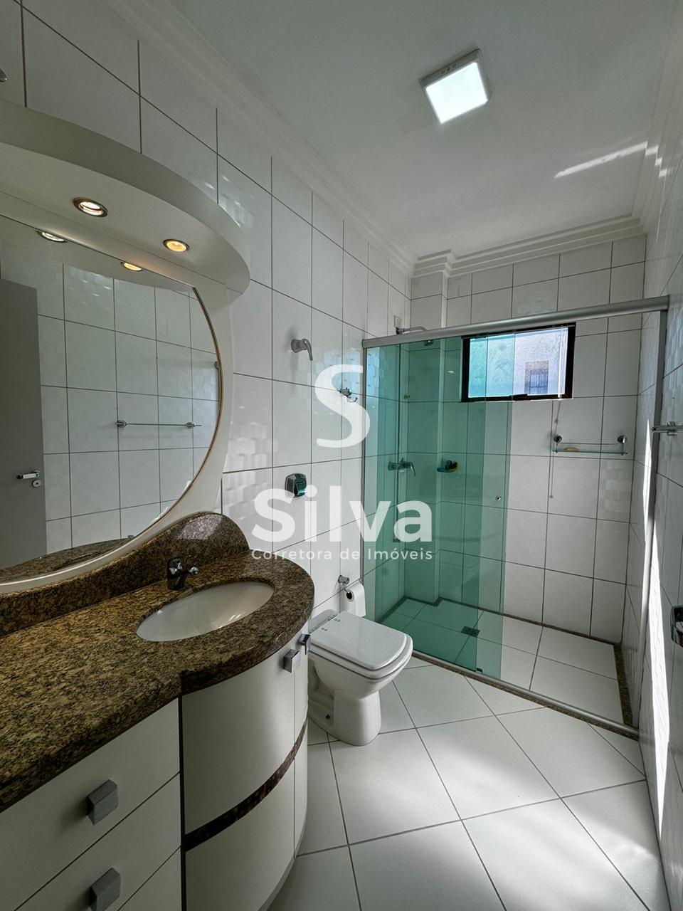 Apartamento para loca��o com 01 su�te e 02 dormit�rios - Centro Norte.