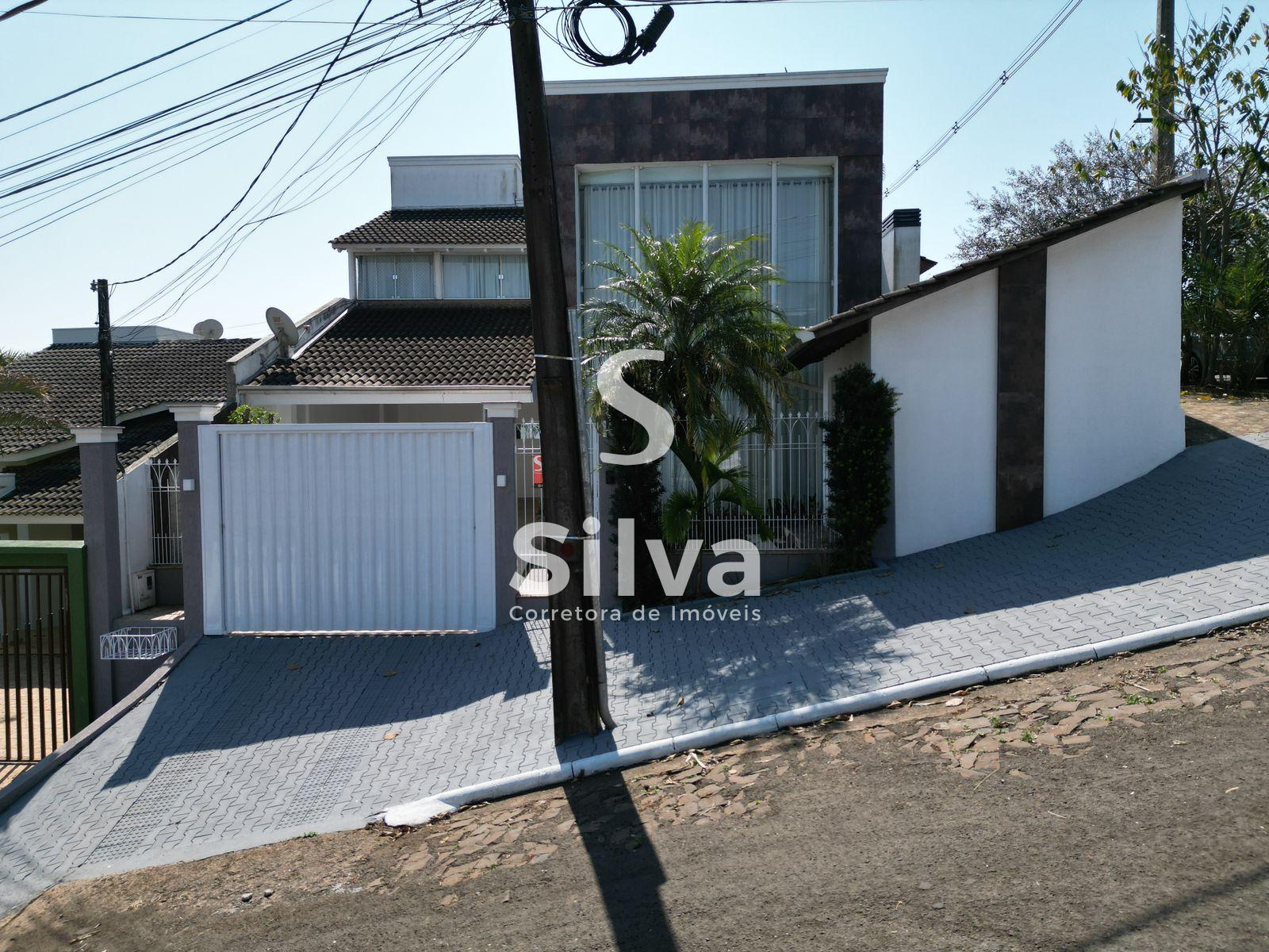 Sobrado a venda, localizado no Bairro das Torres, Dois Vizinhos-PR.