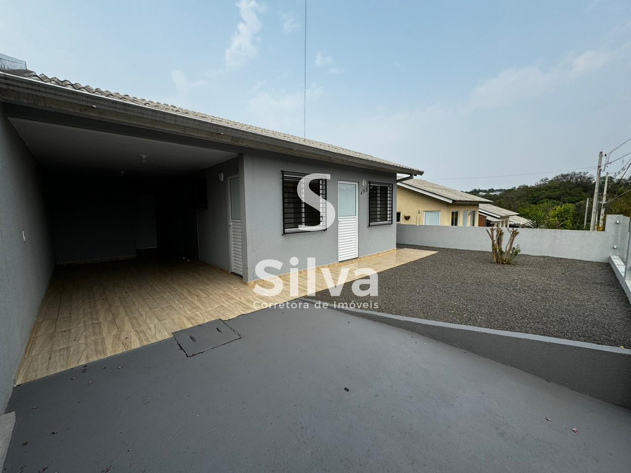 Casa a venda localizada no Bairro Margarida Galvan, Dois Vizinhos-PR.