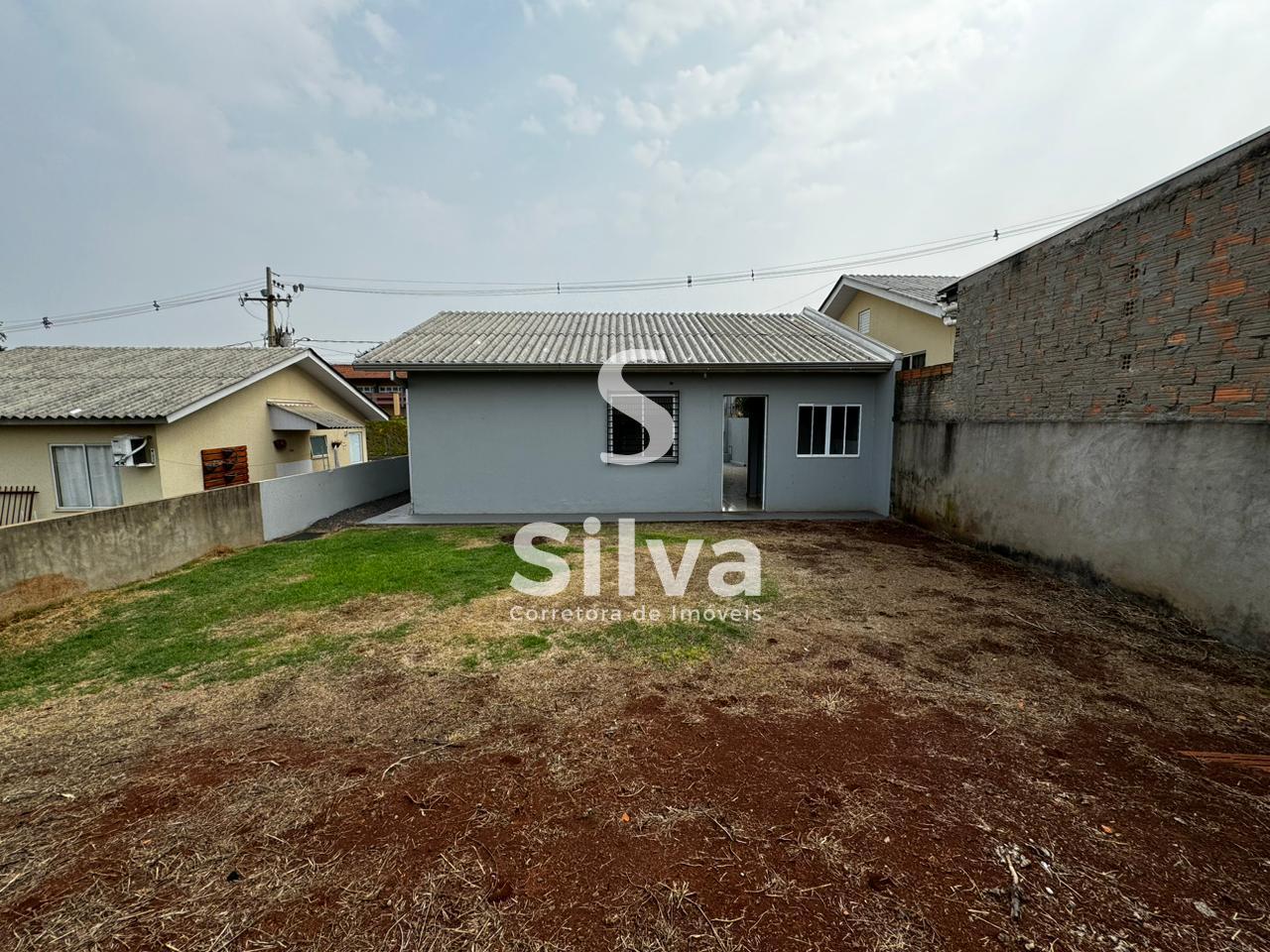 Casa a venda localizada no Bairro Margarida Galvan, Dois Vizinhos-PR.