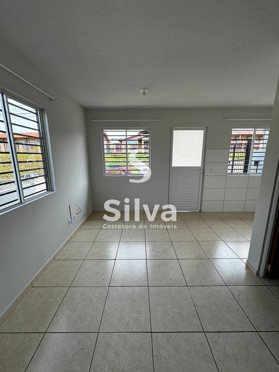Casa a venda localizada no Bairro Margarida Galvan, Dois Vizinhos-PR.