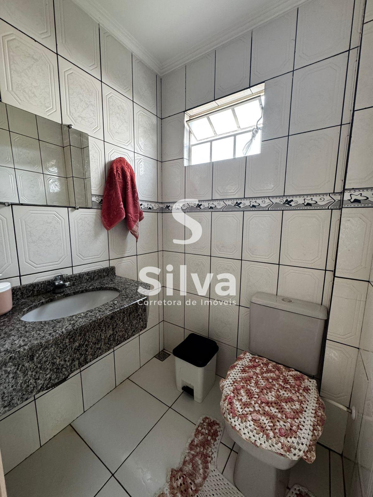Sobrado a venda localizado no Bairro Sagrada Familia, Dois Vizinhos-PR.