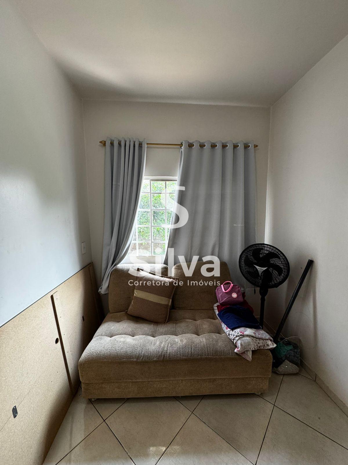 Sobrado a venda localizado no Bairro Sagrada Familia, Dois Vizinhos-PR.