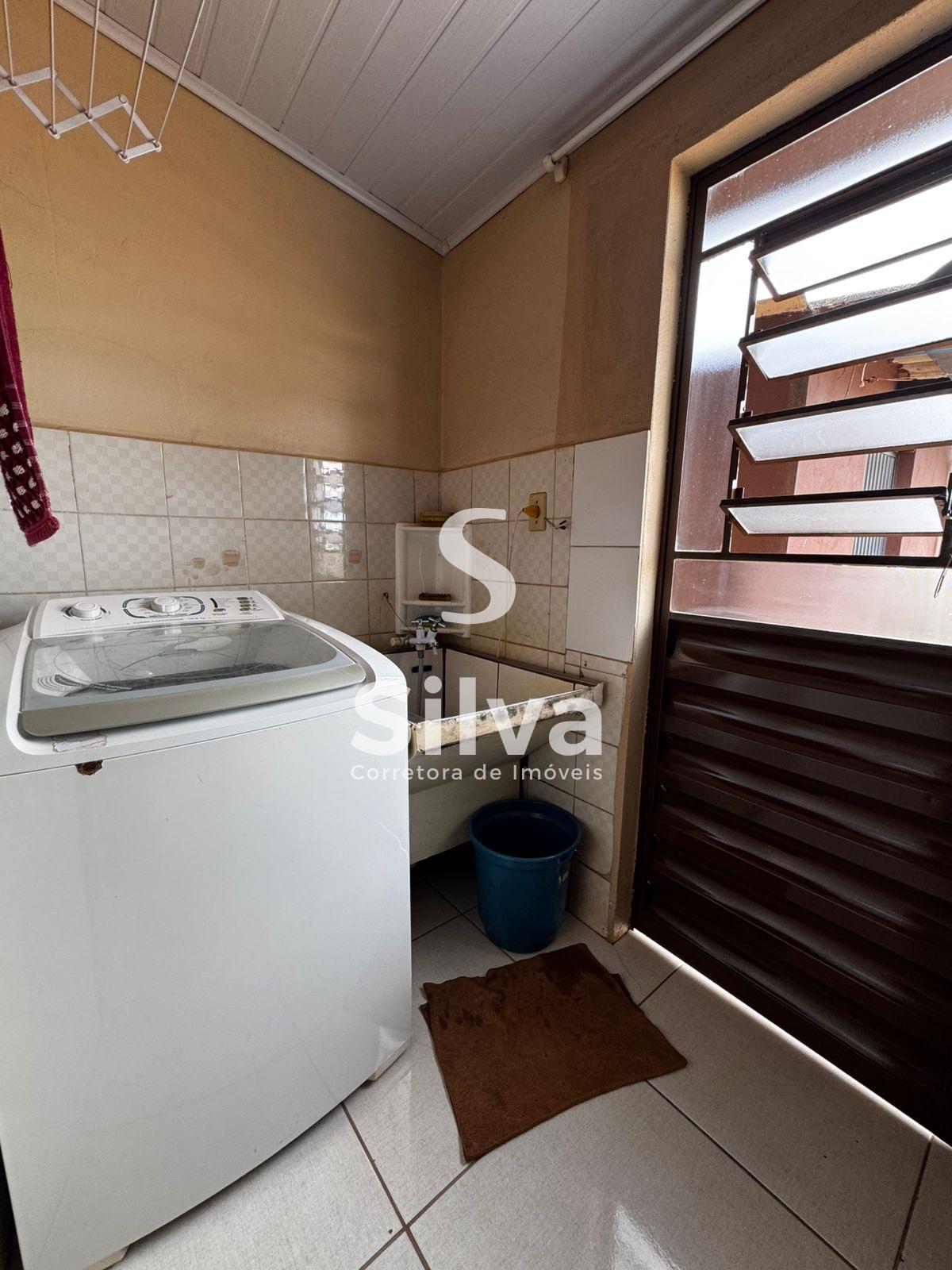 Casa a venda localizada no Centro Sul, Dois Vizinhos-PR.