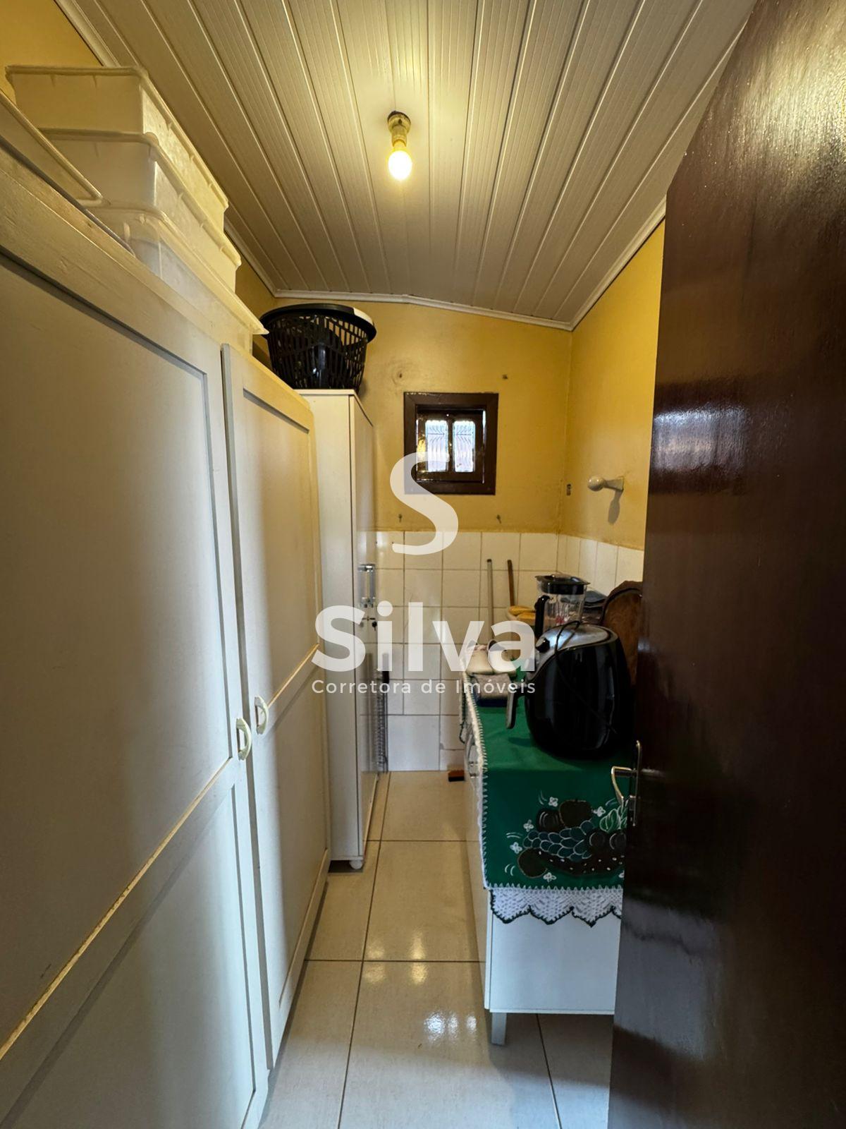 Casa a venda localizada no Centro Sul, Dois Vizinhos-PR.