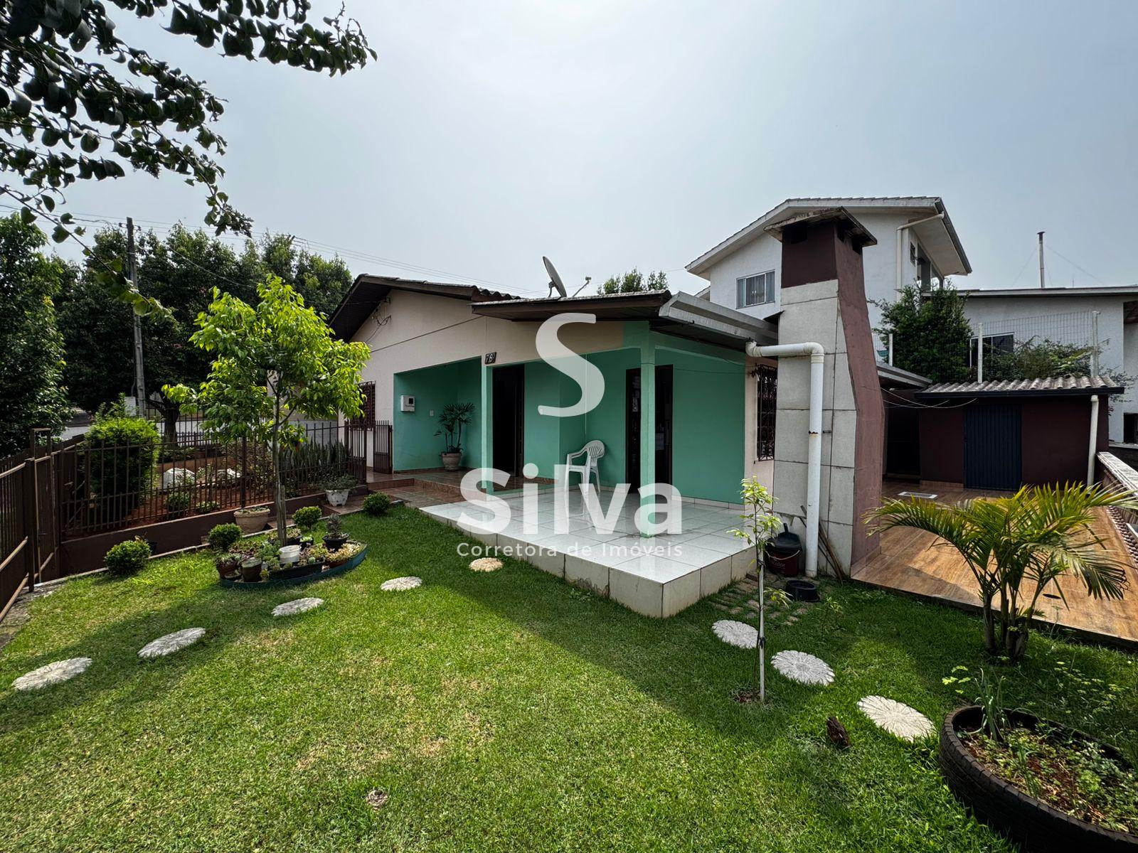 Casa a venda localizada no Centro Sul, Dois Vizinhos-PR.
