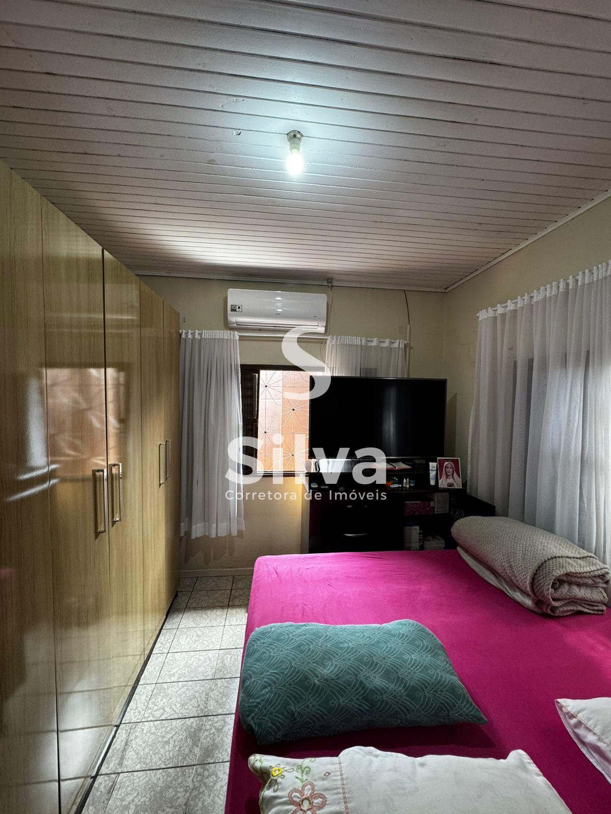 Casa a venda localizada no Centro Sul, Dois Vizinhos-PR.