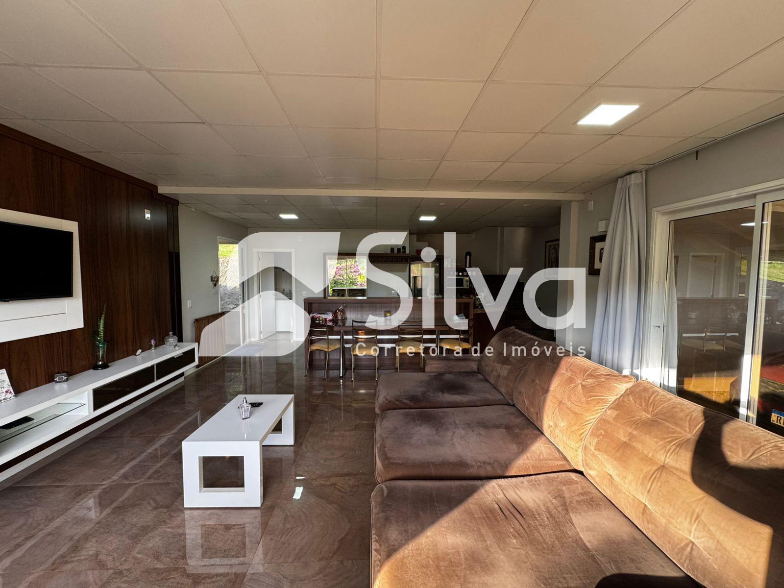 Casa a venda localizada no Condomnio Acqua Verde, Dois Vizinhos-PR.
