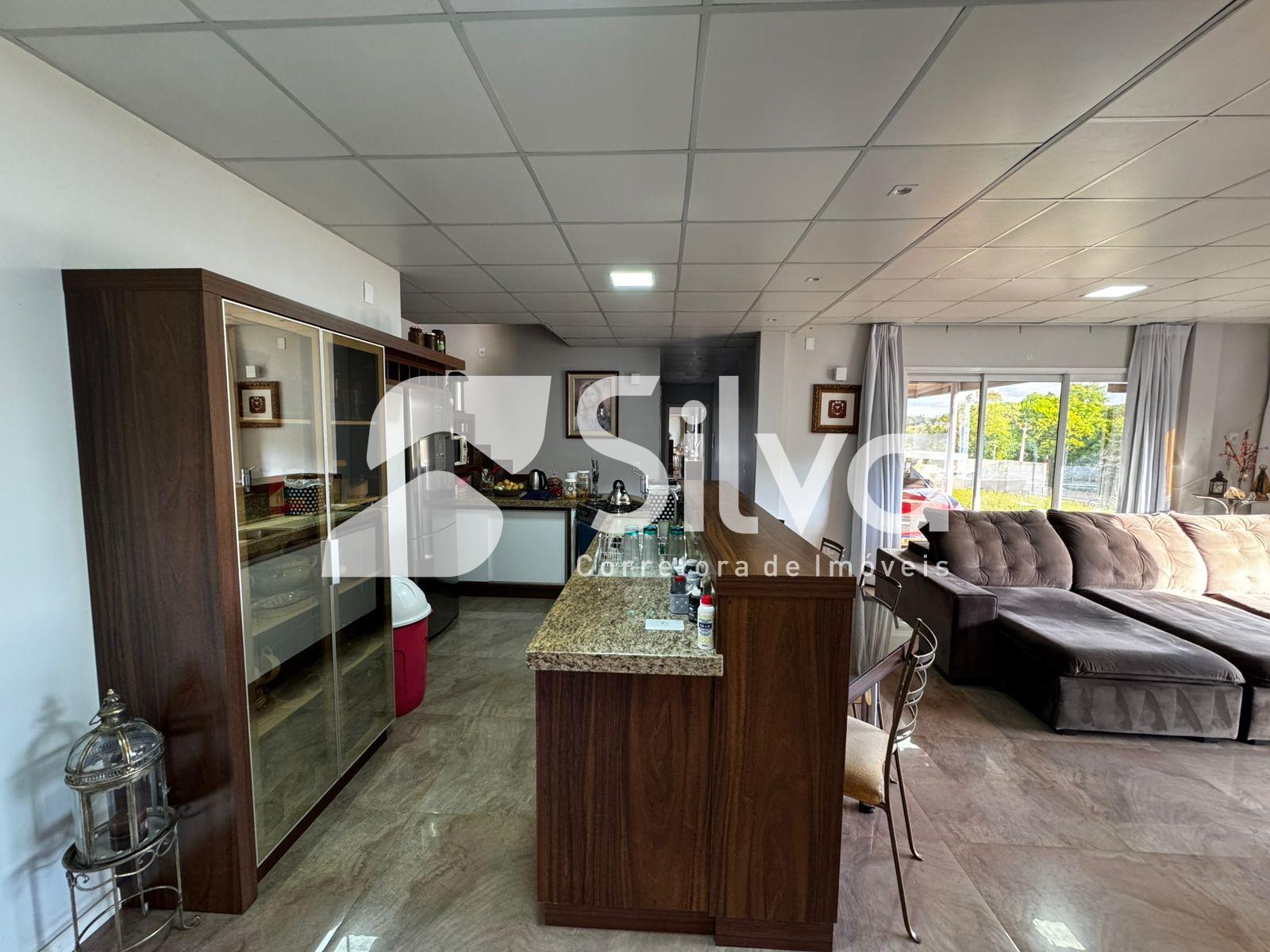 Casa a venda localizada no Condomnio Acqua Verde, Dois Vizinhos-PR.