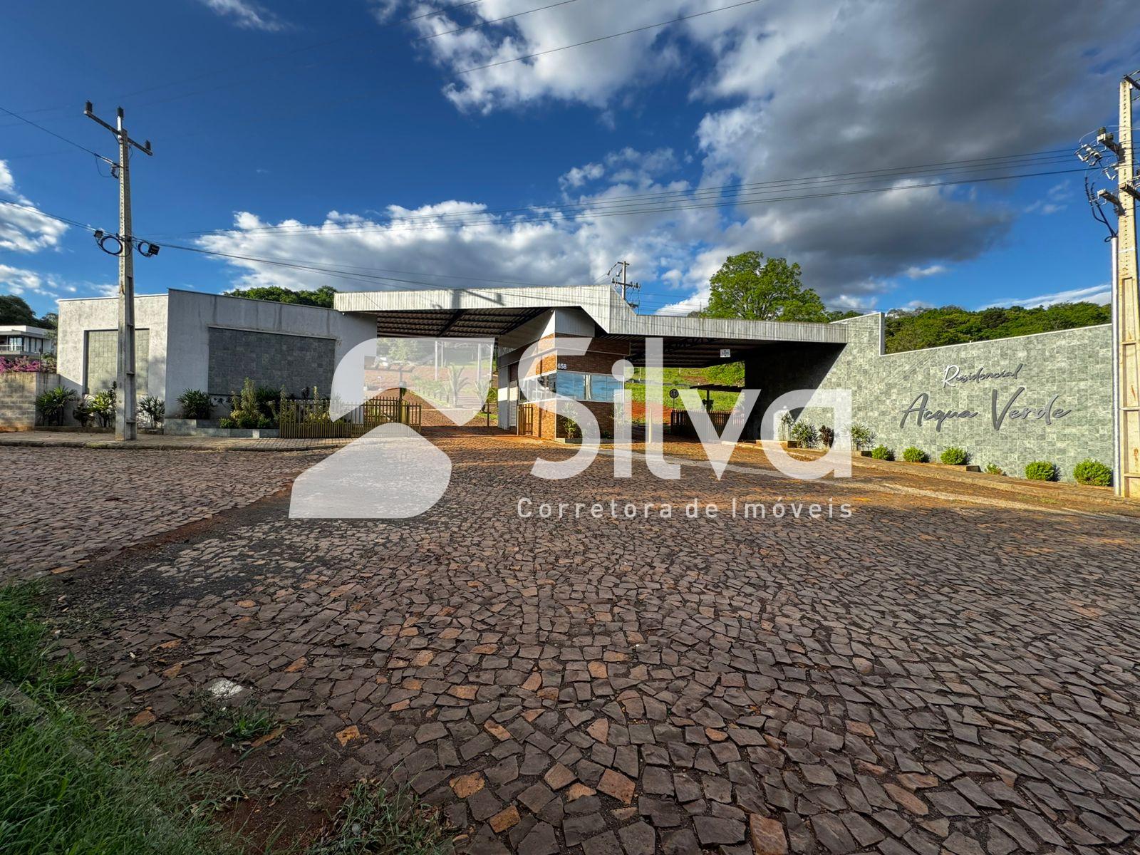 Casa a venda localizada no Condomnio Acqua Verde, Dois Vizinhos-PR.