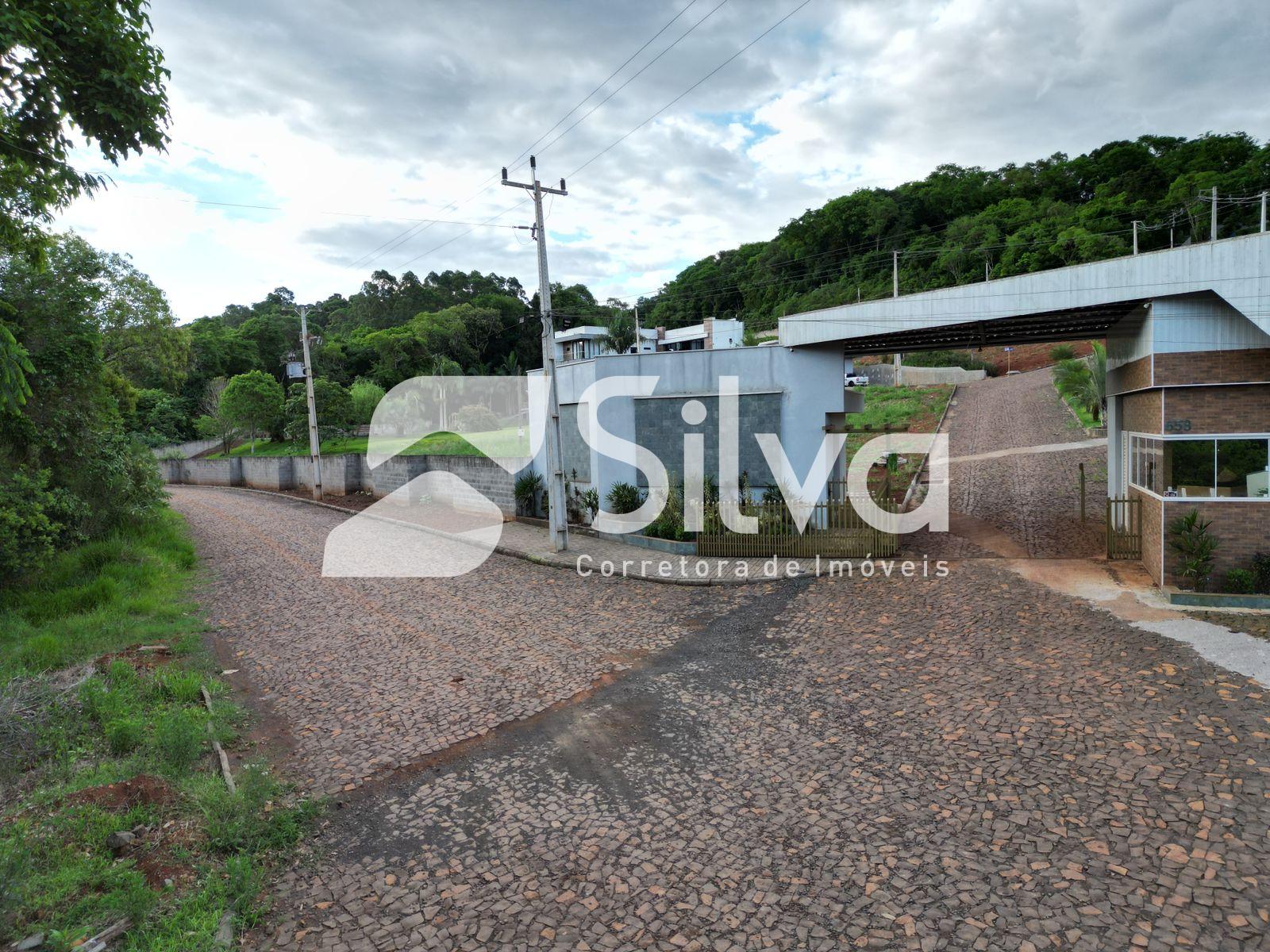 Casa a venda localizada no Condomnio Acqua Verde, Dois Vizinhos-PR.