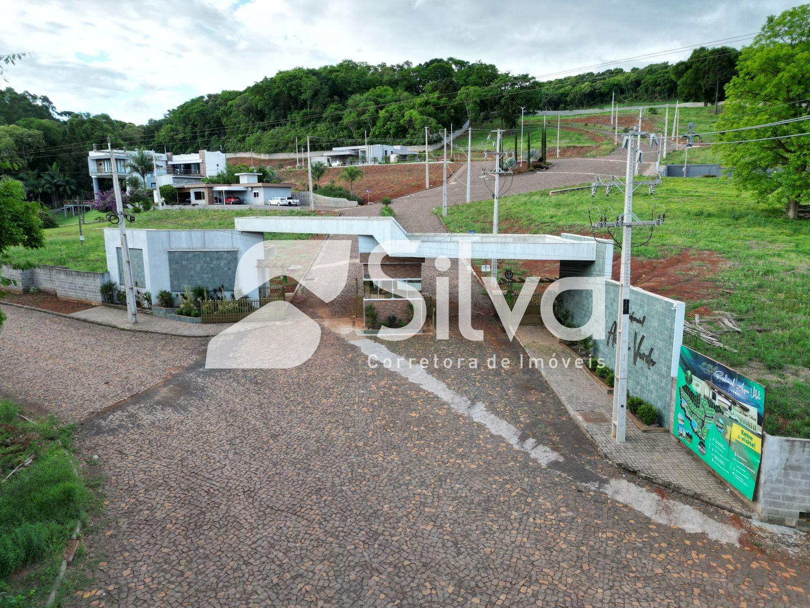 Casa a venda localizada no Condomnio Acqua Verde, Dois Vizinhos-PR.