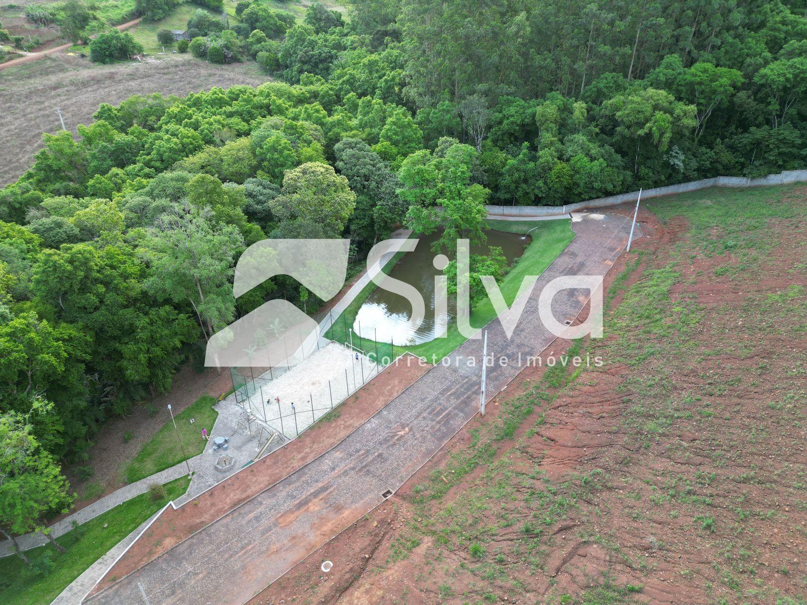 Casa a venda localizada no Condomnio Acqua Verde, Dois Vizinhos-PR.