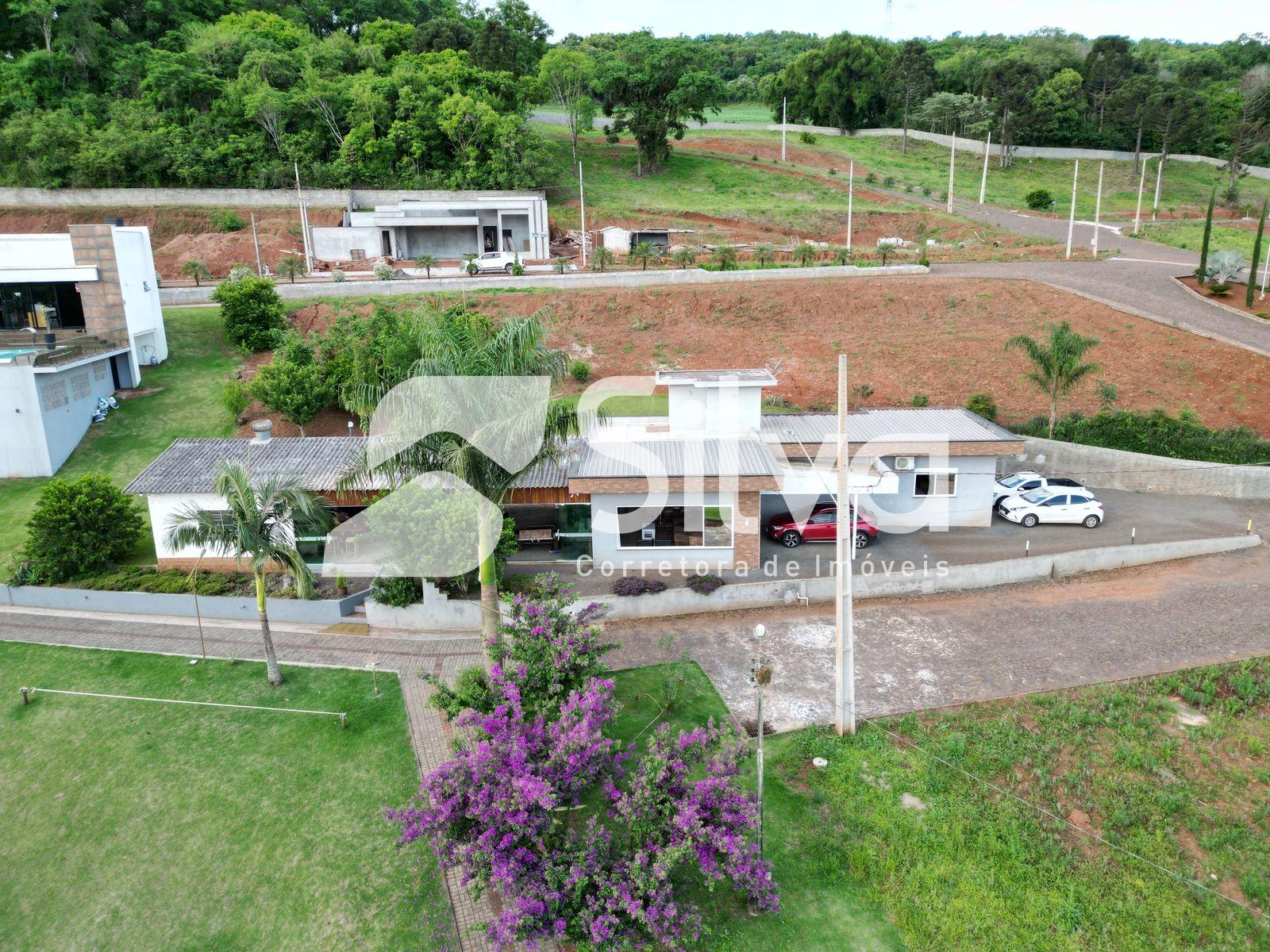 Casa a venda localizada no Condomnio Acqua Verde, Dois Vizinhos-PR.