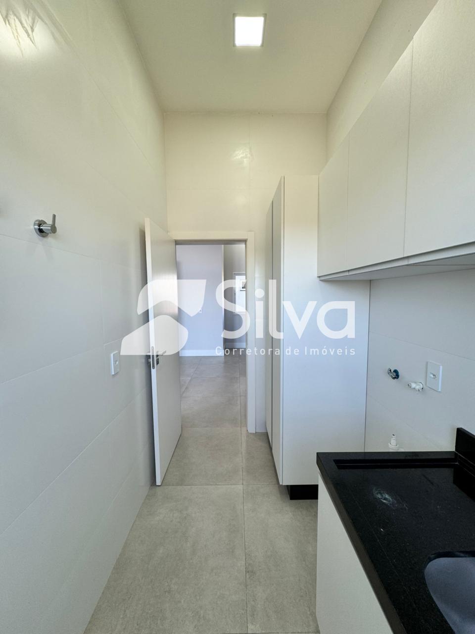 Apartamento Para Locao, Semi Mobiliado, 01 sute e 01 dormitrio - Centro