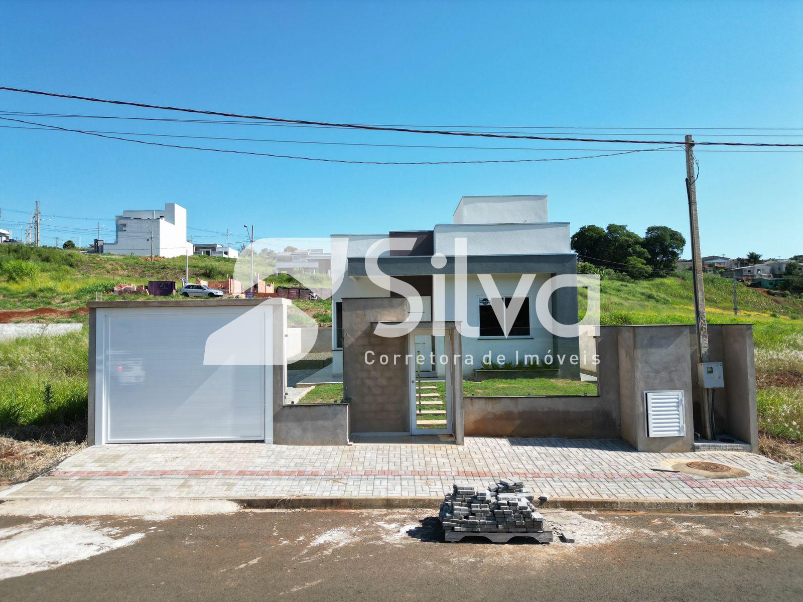 Casa a venda, localizada no Loteamento Zanella, Dois Vizinhos-PR.