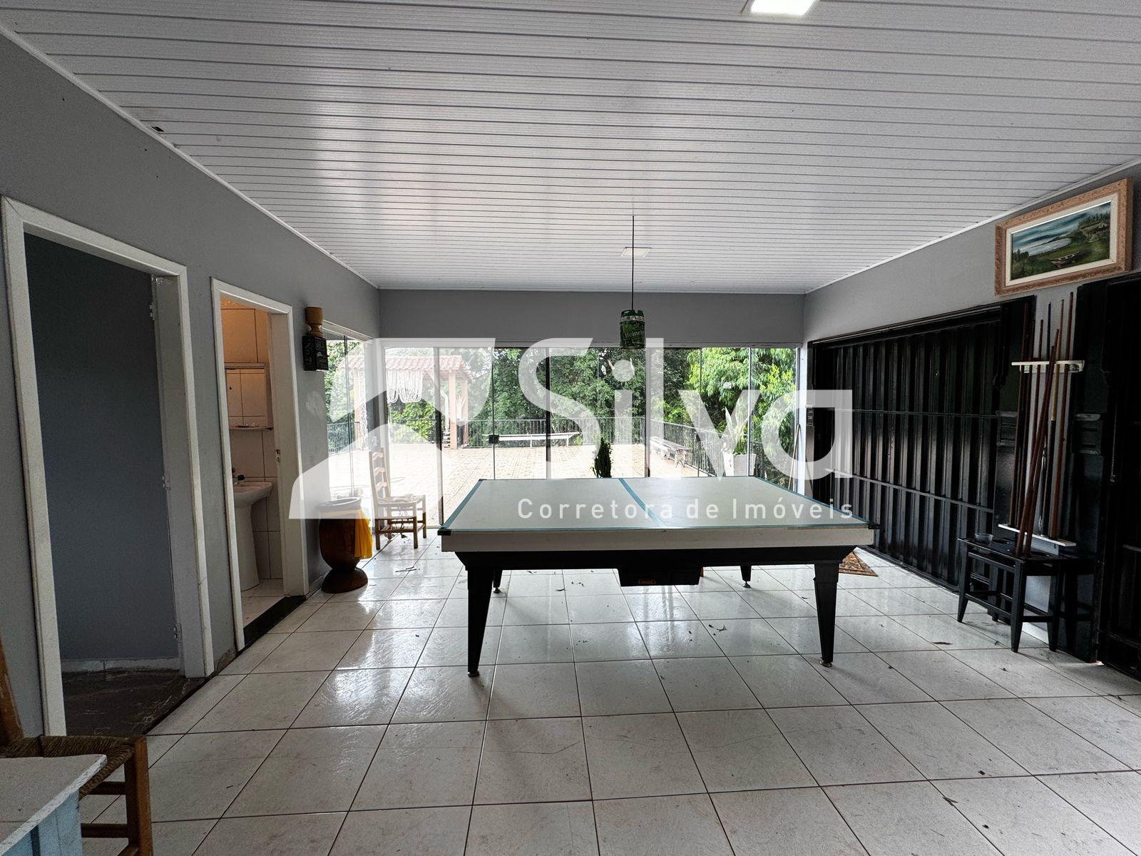 Casa a venda localizada no Alagado de Cruzeiro do Iguau-PR.