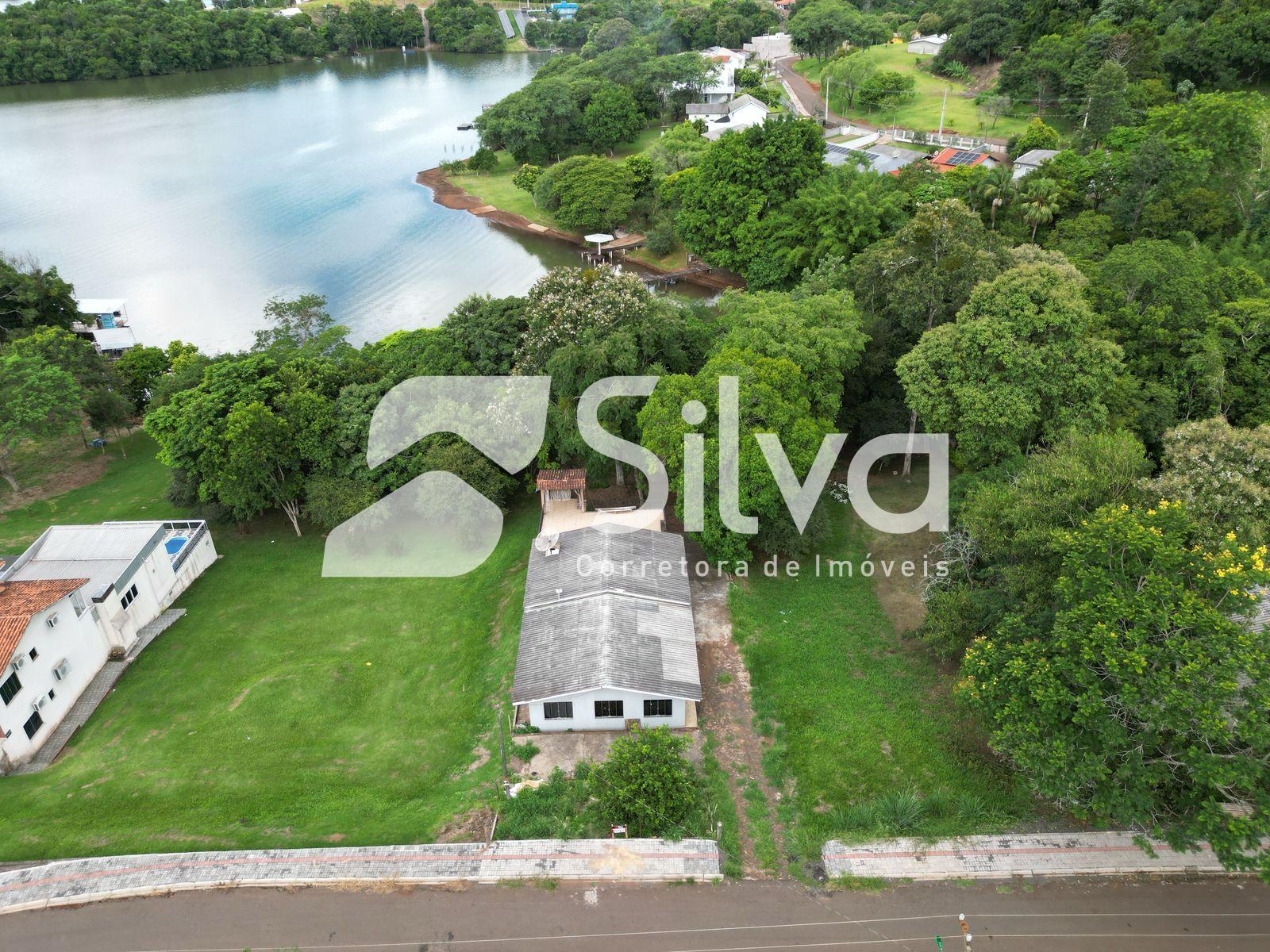 Casa a venda localizada no Alagado de Cruzeiro do Iguau-PR.