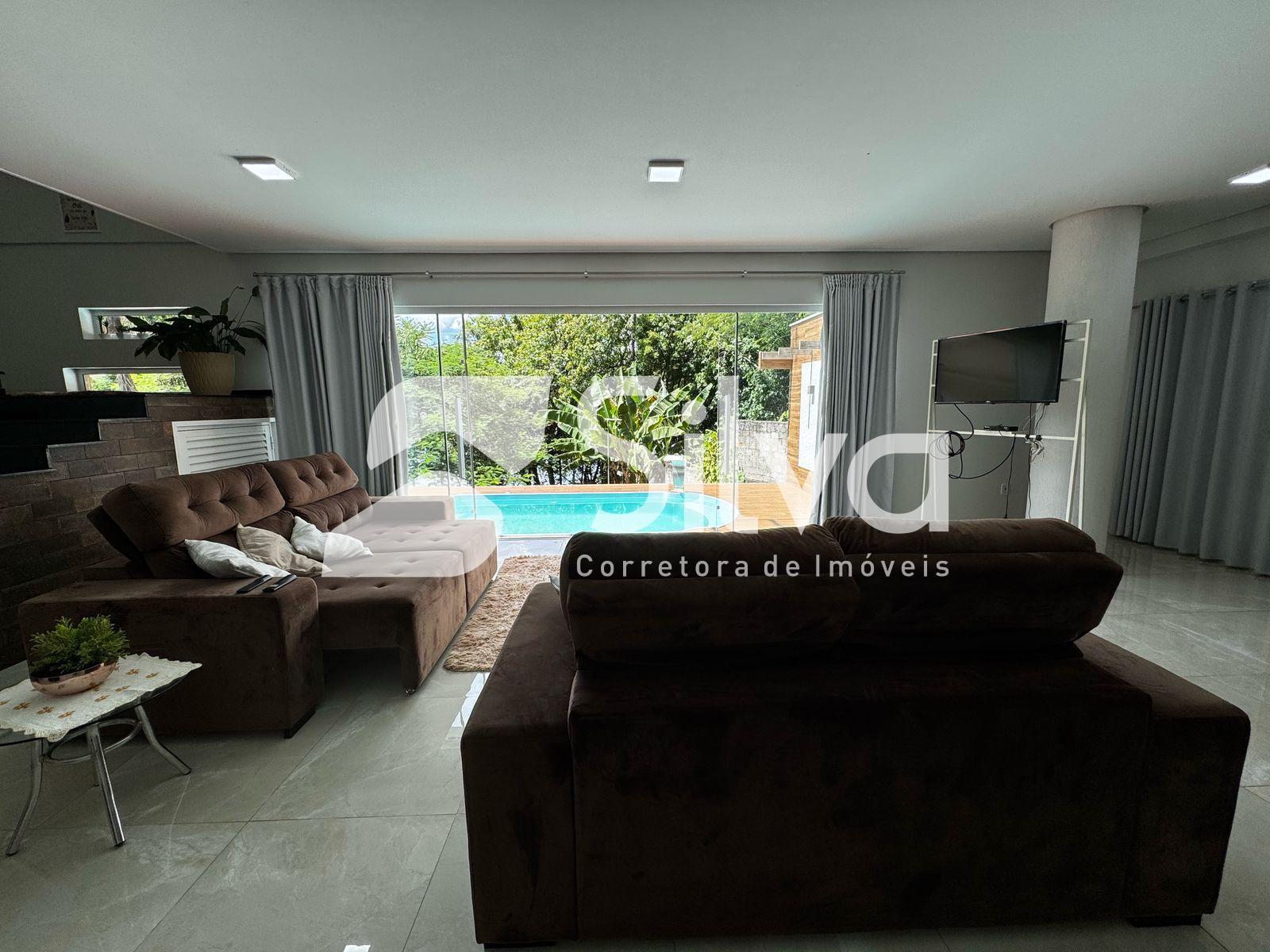 Casa a venda localizado no Alagado de Cruzeiro do Iguau-PR.