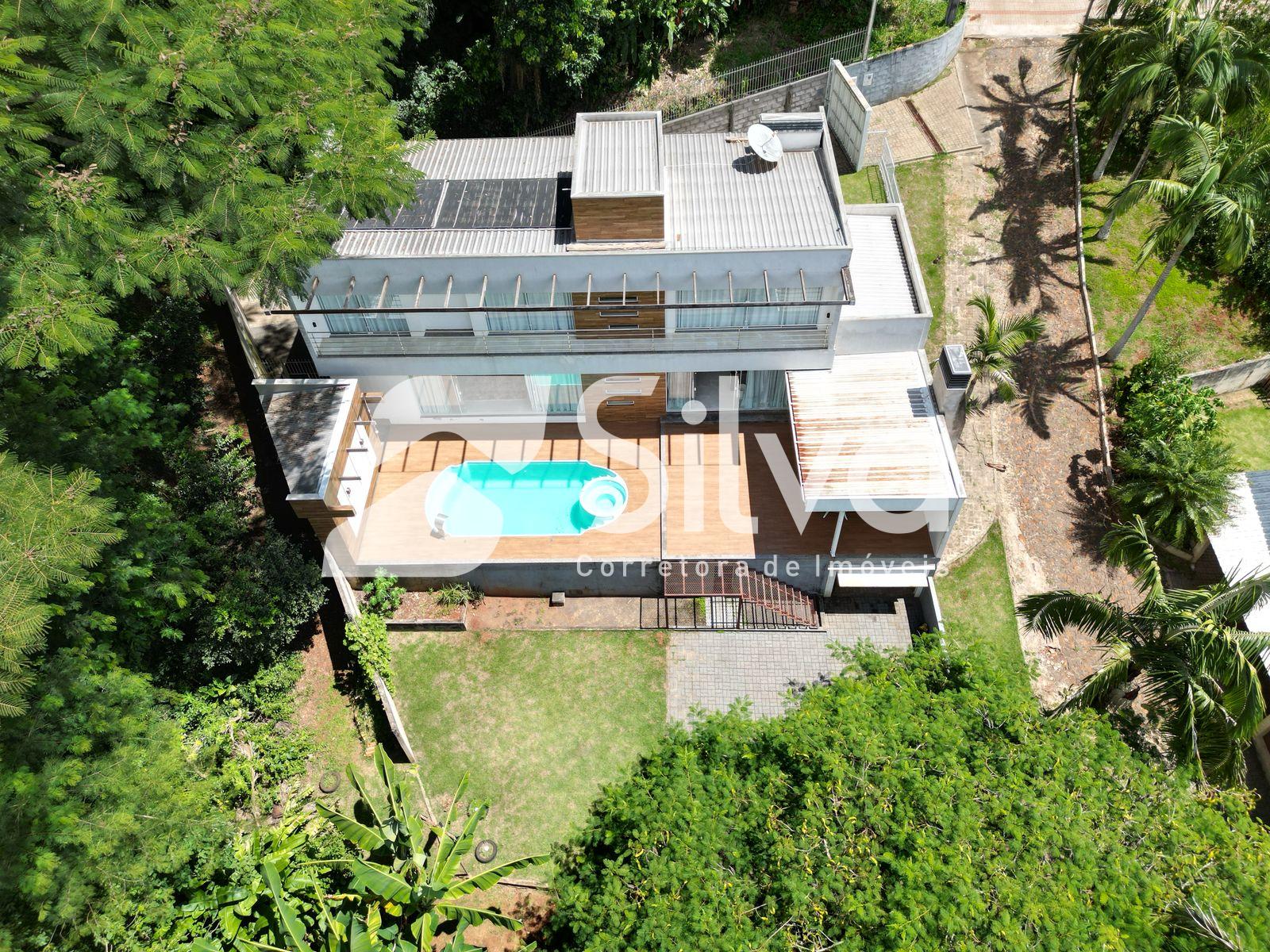 Casa a venda localizado no Alagado de Cruzeiro do Iguau-PR.