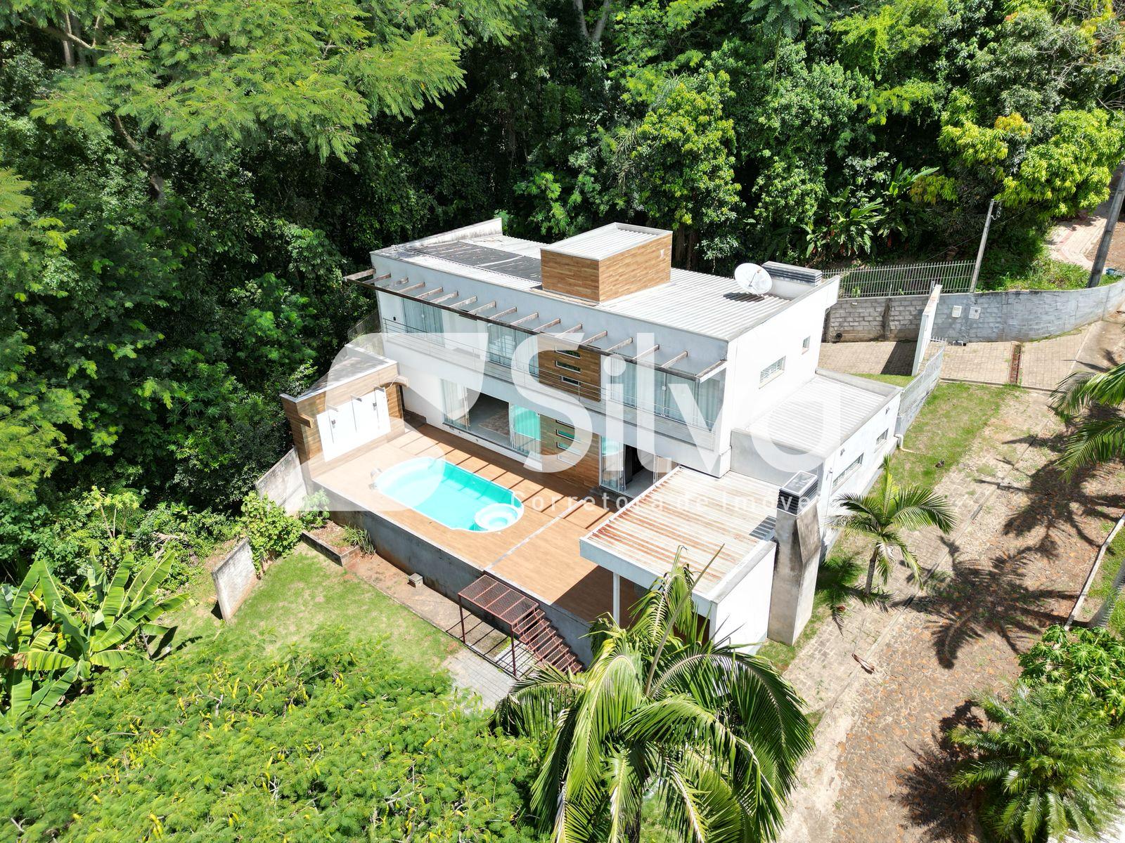 Casa a venda localizado no Alagado de Cruzeiro do Iguau-PR.