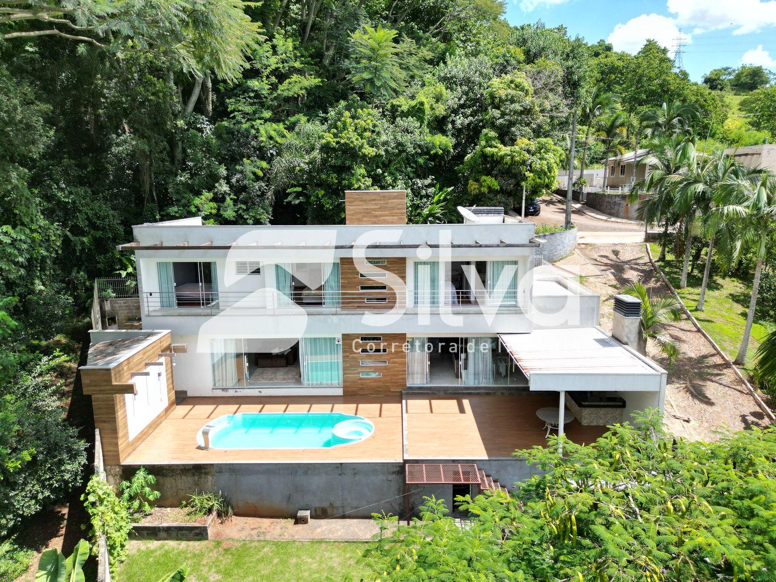 Casa a venda localizado no Alagado de Cruzeiro do Iguaçu-PR.