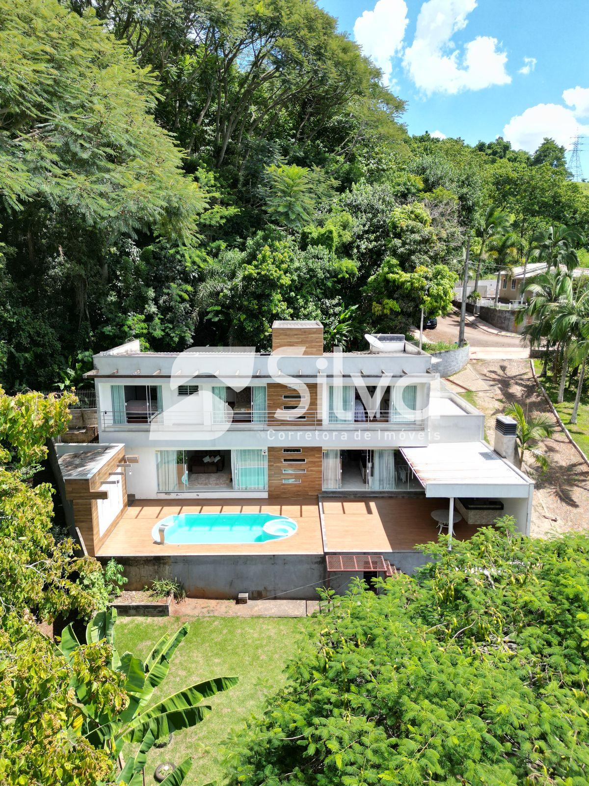 Casa a venda localizado no Alagado de Cruzeiro do Iguau-PR.