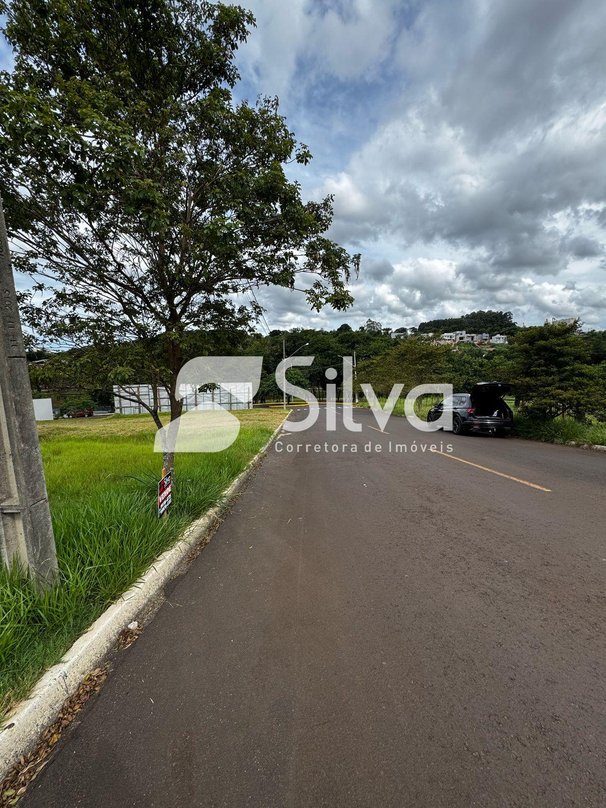 Lote a venda localizado no Loteamento Portal do Lago, Dois Vizinhos-PR.