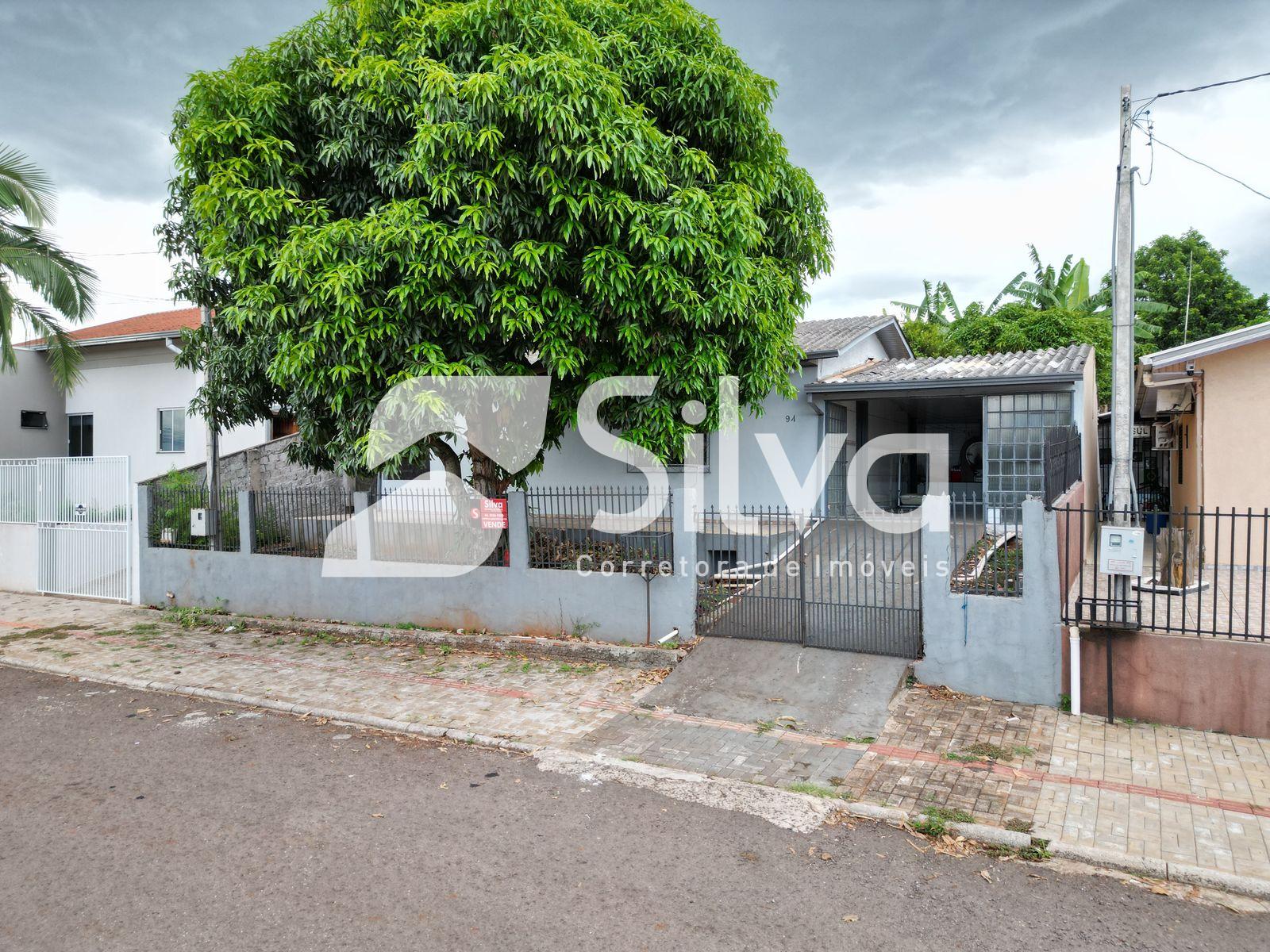 Casa a venda localizada no Bairro Jardim Marcante, Dois Vizinhos-PR.