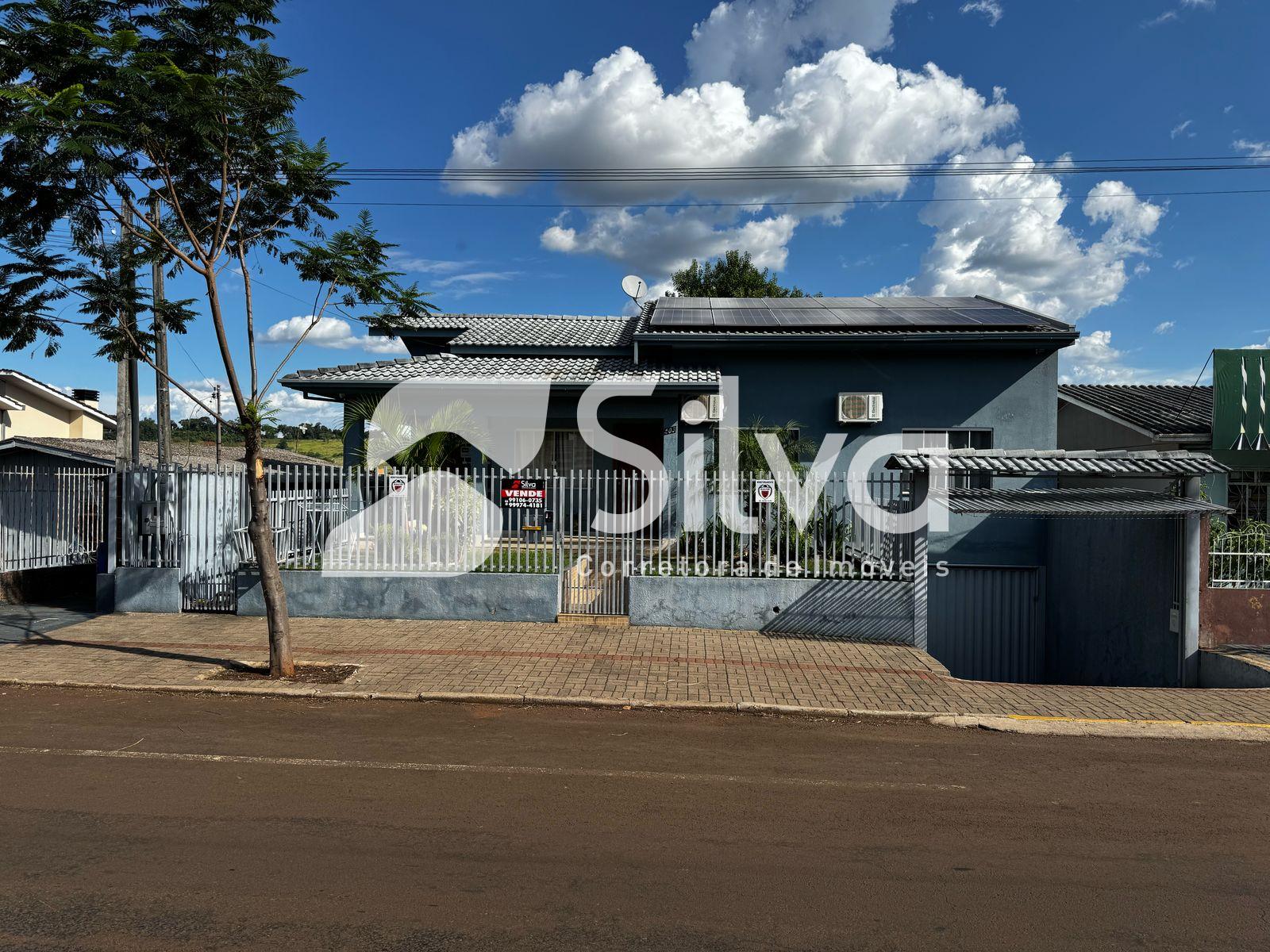 Casa a venda, localizada no Bairro São Francisco de Xavier, Do...