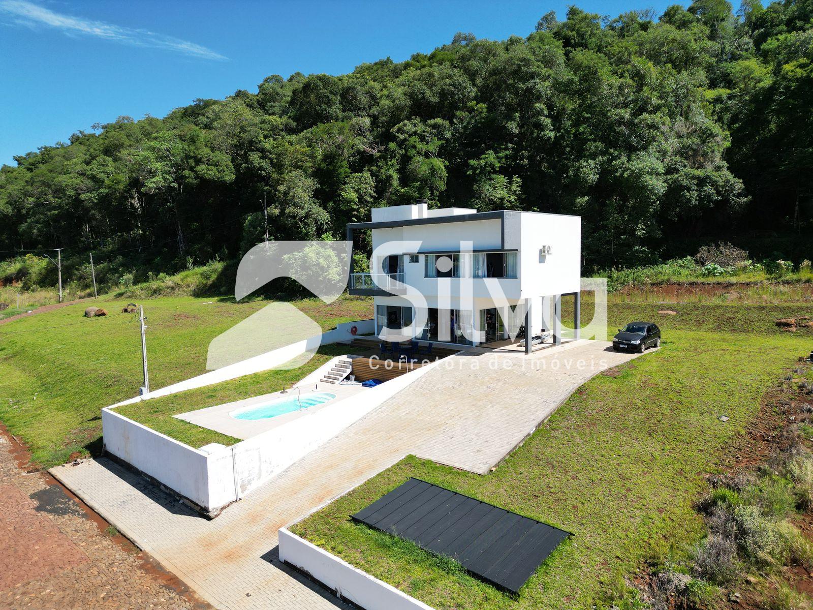 Sobrado a venda localizado no Loteamento Lago Lumini, Mangueirinha-PR.