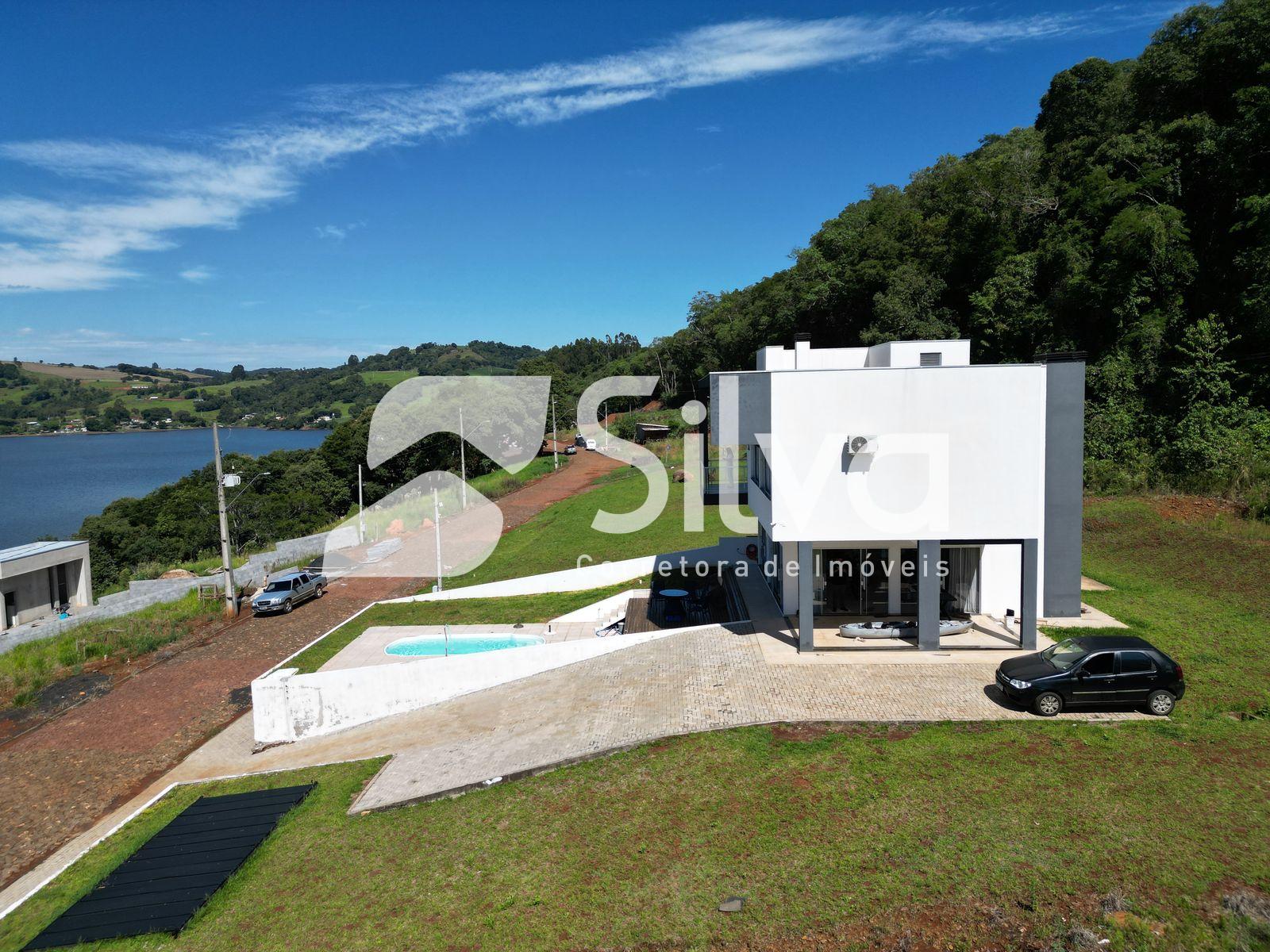 Sobrado a venda localizado no Loteamento Lago Lumini, Mangueirinha-PR.