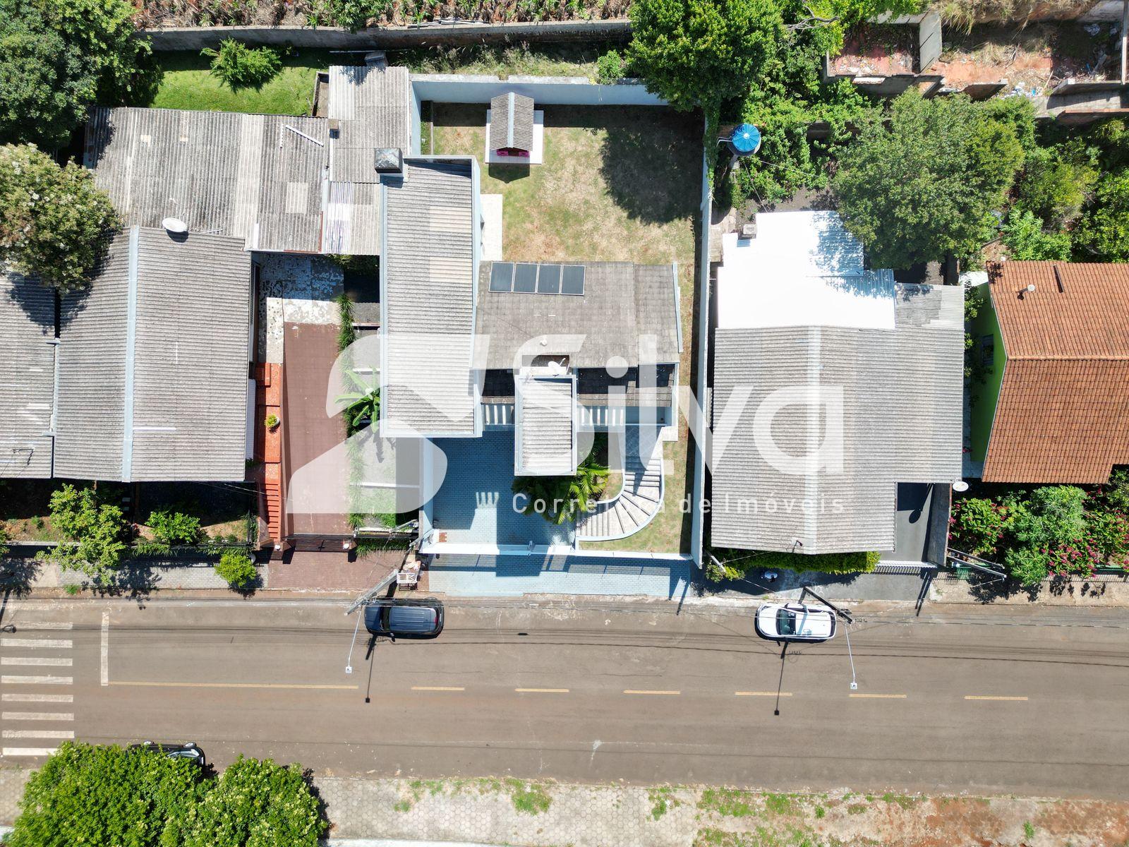 Sobrado a venda localizado no Centro Norte, Dois Vizinhos-PR.
