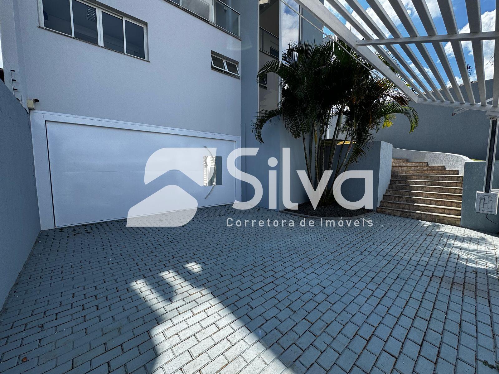 Sobrado a venda localizado no Centro Norte, Dois Vizinhos-PR.