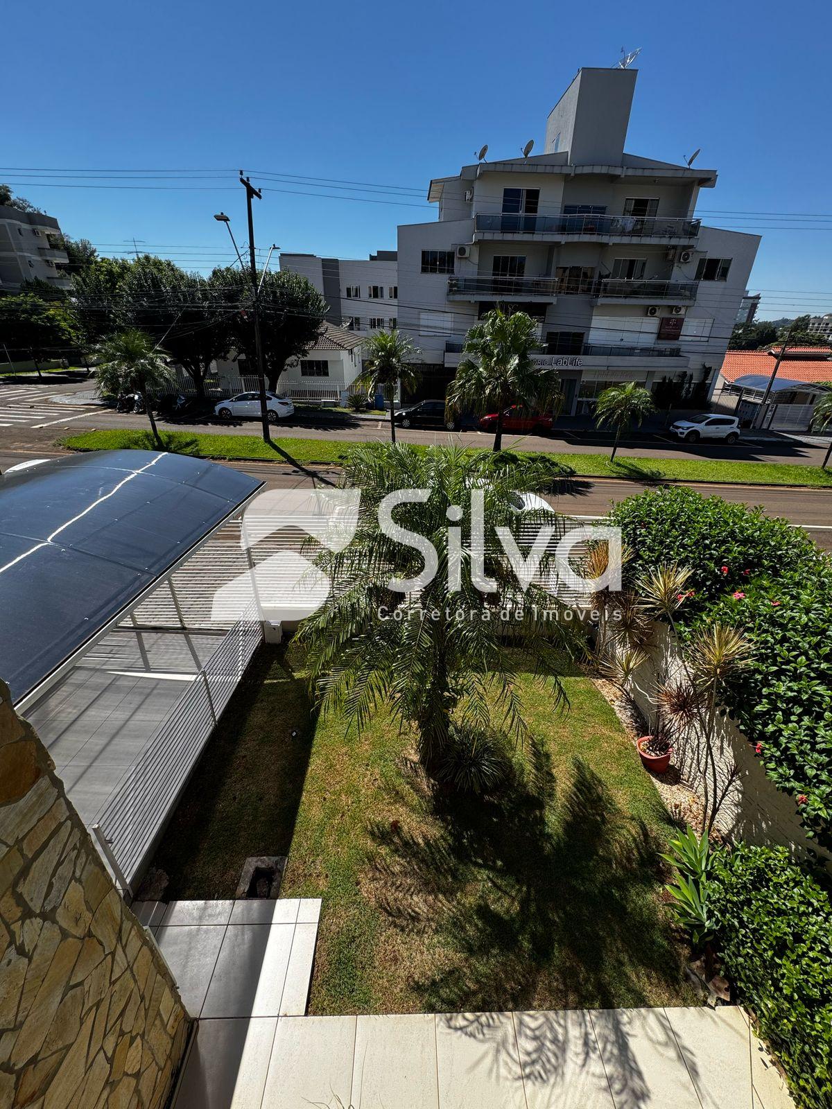 Sobrado a venda localizado no Centro, Dois Vizinhos-PR.