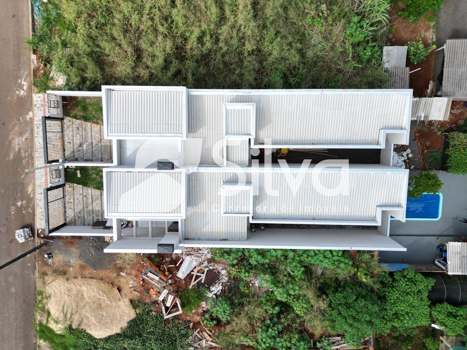 Casa a venda localizada no Bairro Santa Luzia, Dois Vizinhos-PR.
