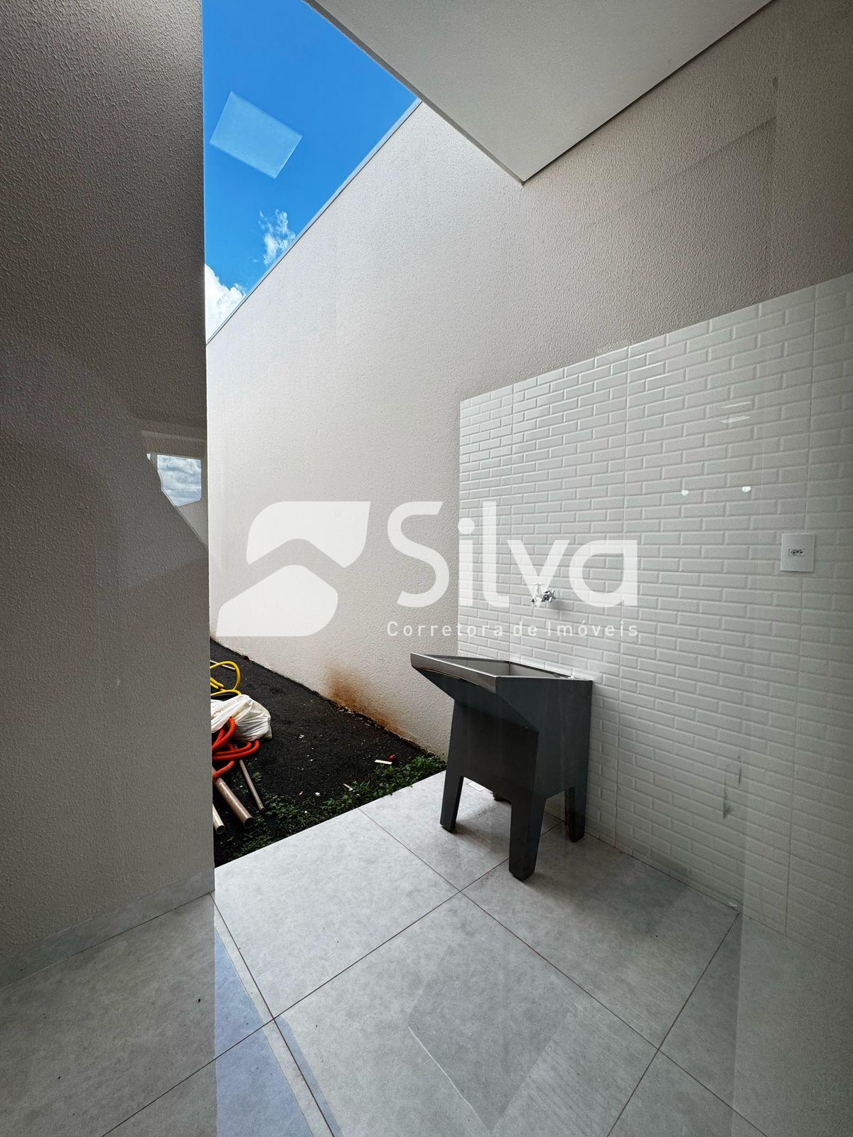 Casa a venda localizada no Bairro Santa Luzia, Dois Vizinhos-PR.