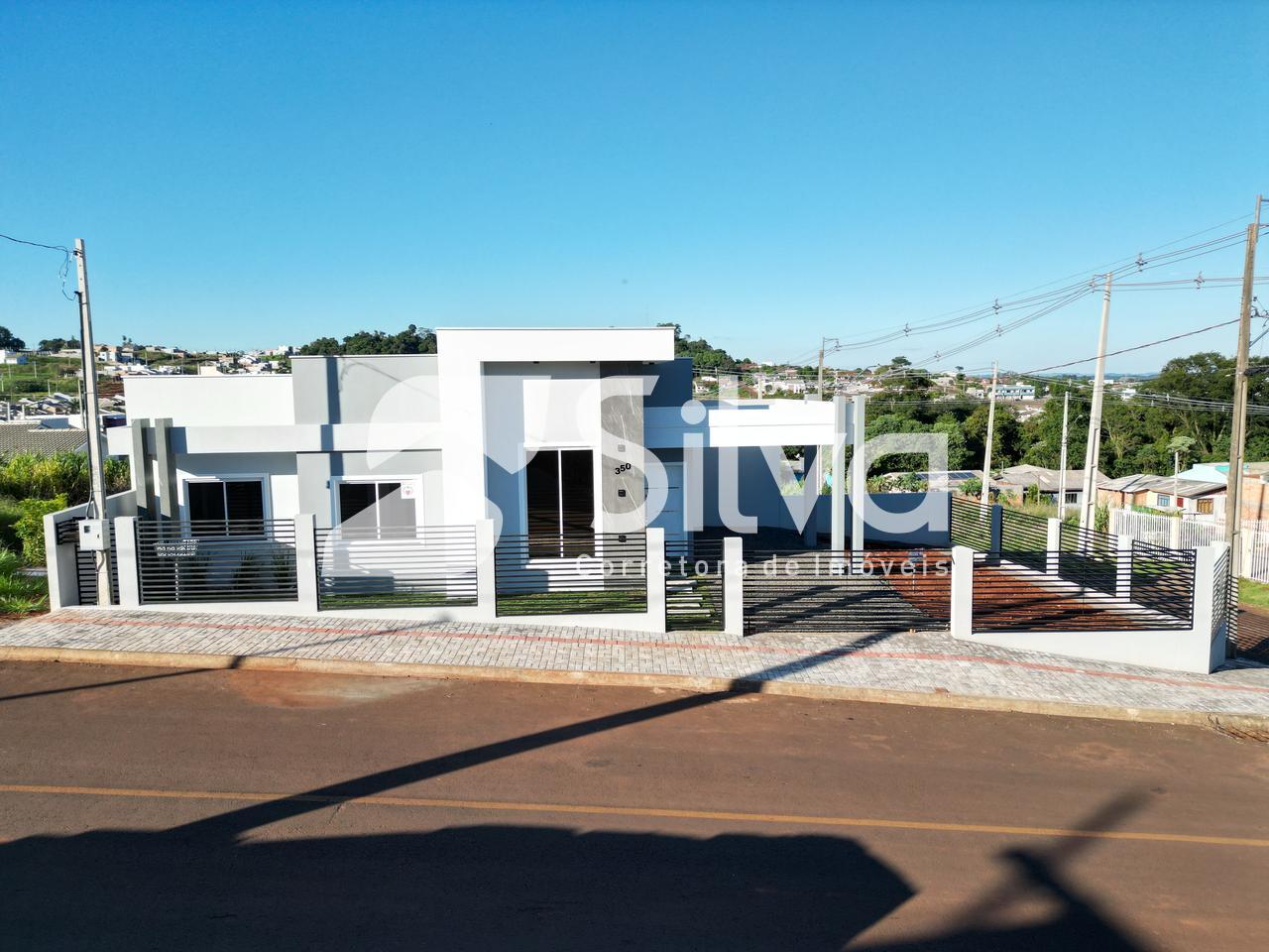 Casa a venda localizada no Loteamento Primavera 03, Dois Vizinhos-PR.