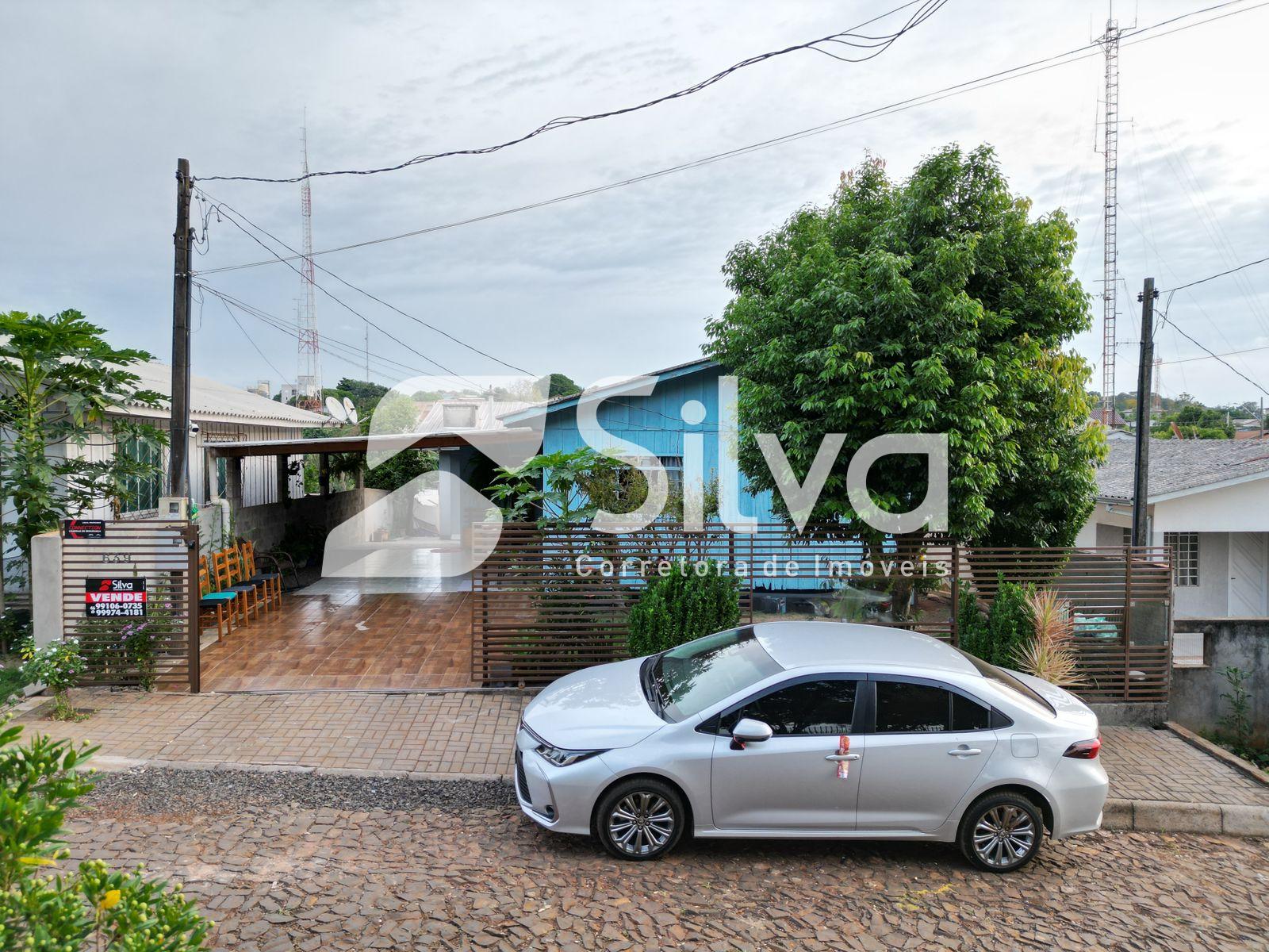 Casa a venda localizada no Jardim da Colina, Dois Vizinhos-PR.