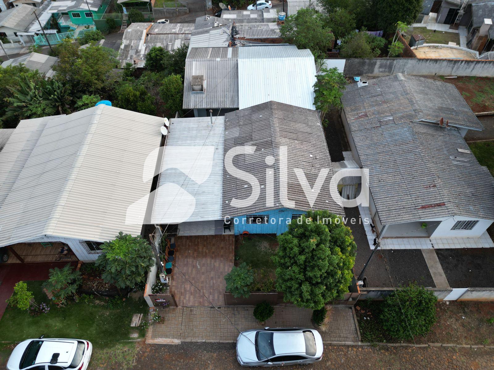 Casa a venda localizada no Jardim da Colina, Dois Vizinhos-PR.