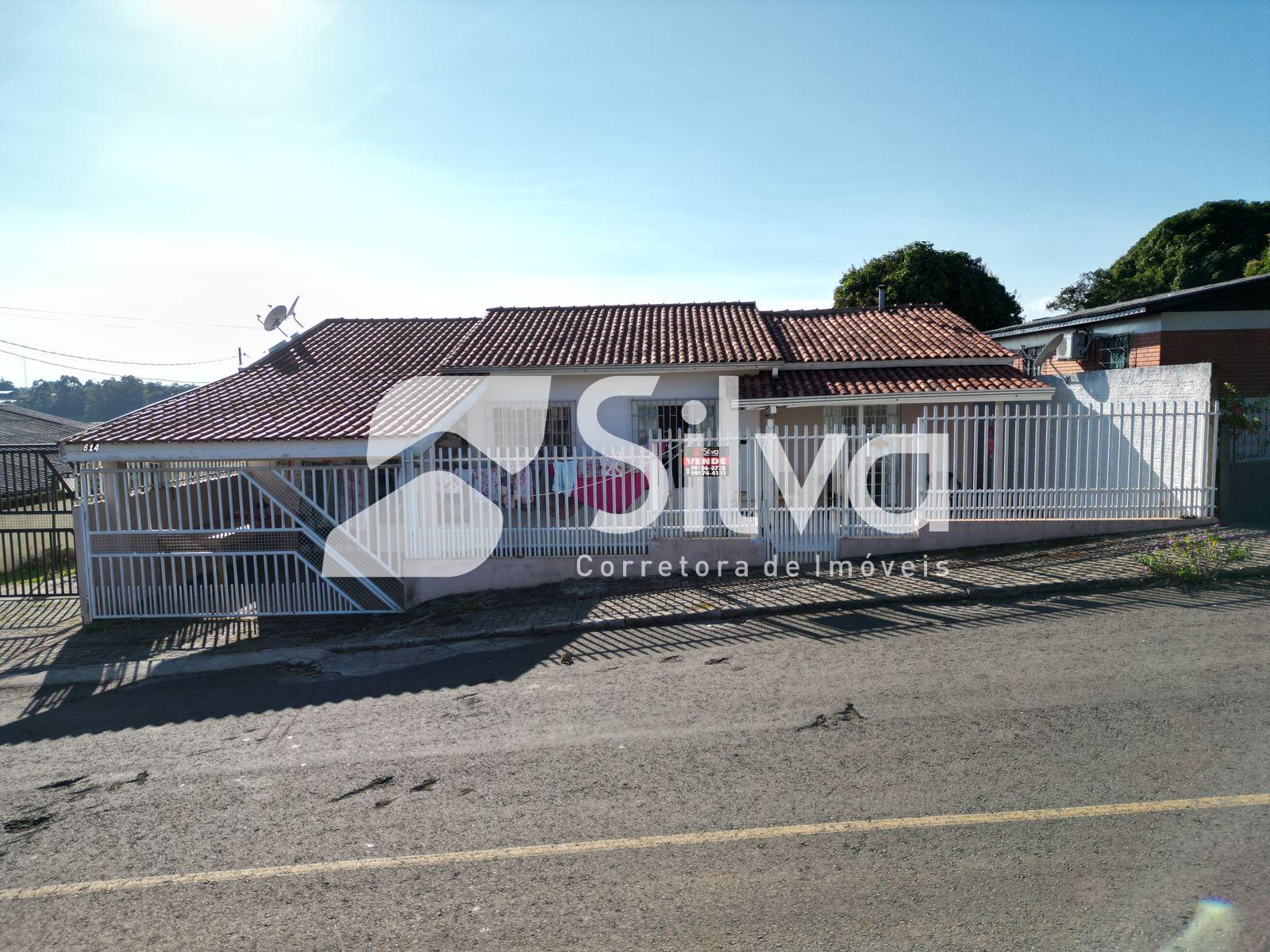 Casa a venda localizada no Bairro São Francisco de Assis, Dois...