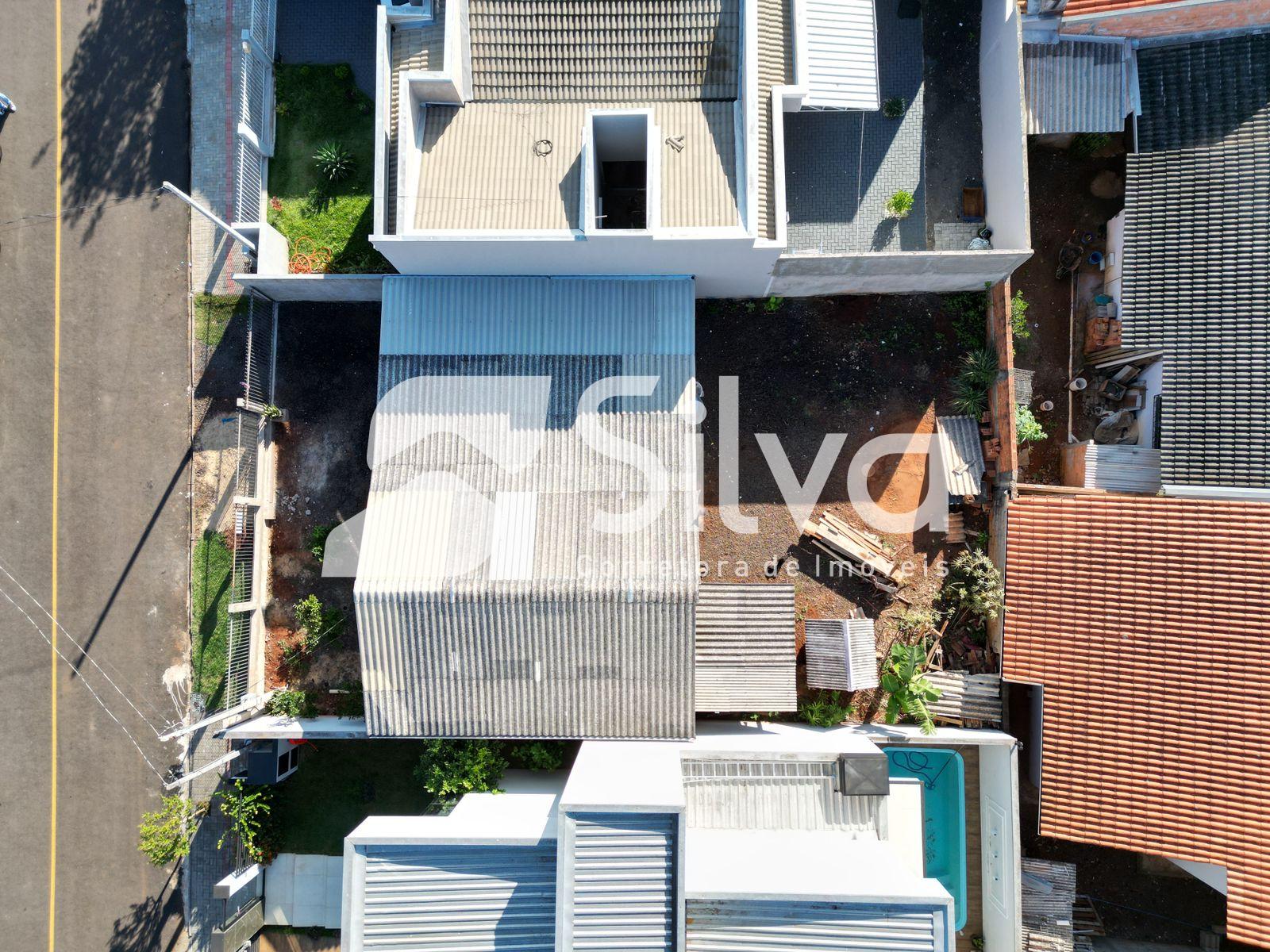 Casa a venda localizada no Loteamento Morada do Sol, Dois Vizinhos-PR.