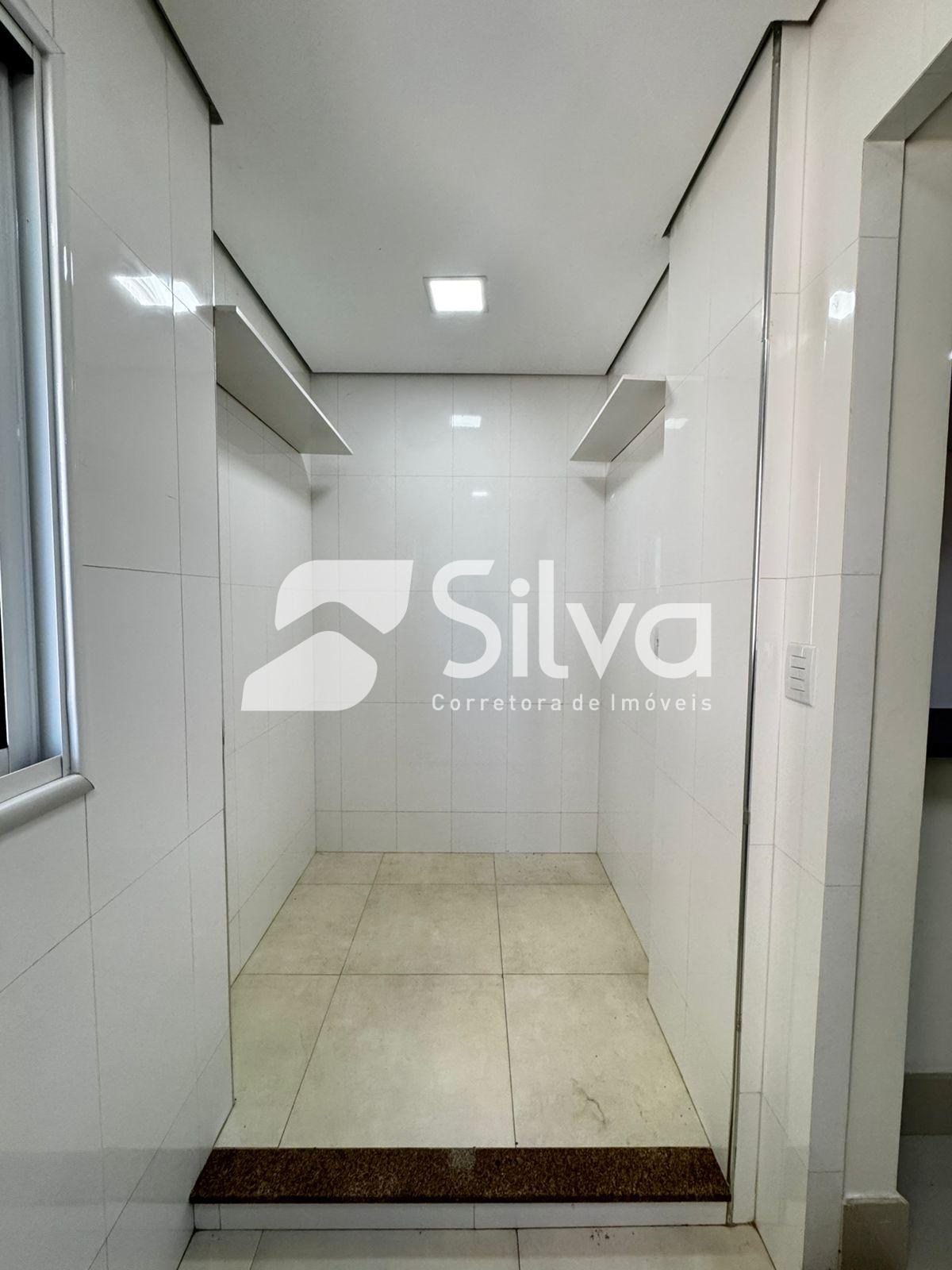 Apartamento para loca��o com 01 su�te e 02 dormit�rios - Centro Sul.