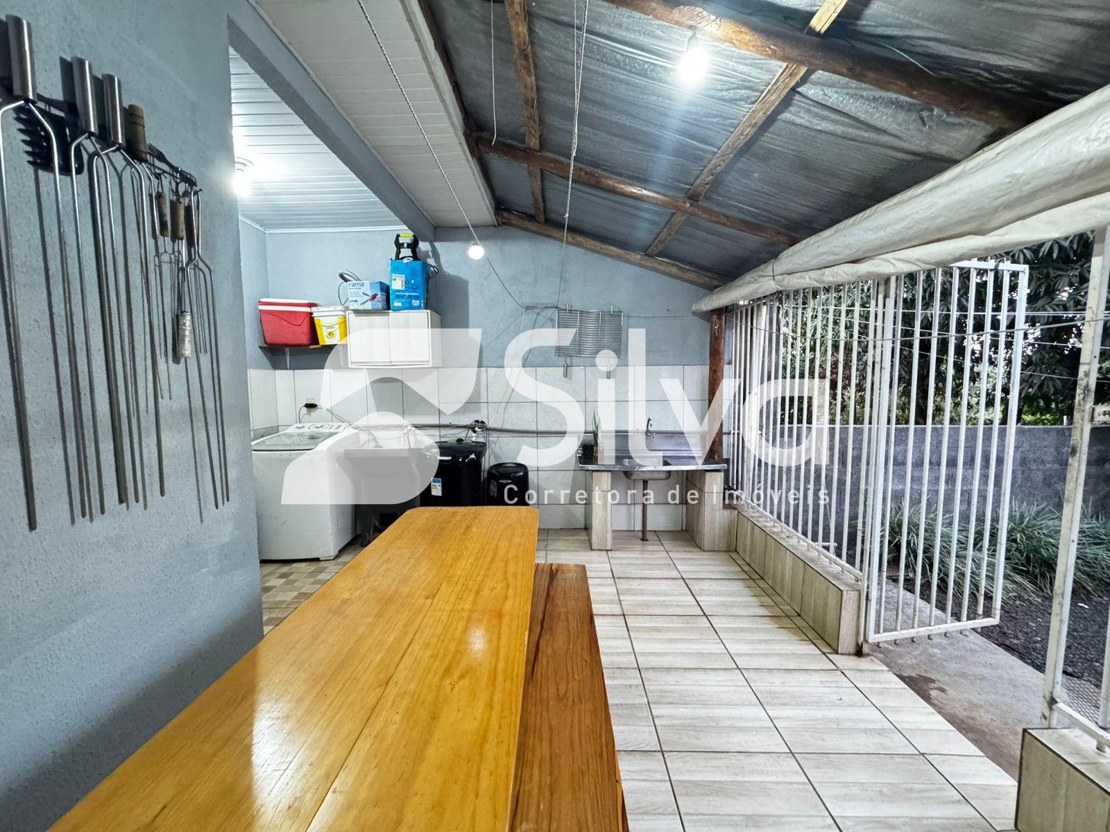 Casa  venda localizada no Bairro Santa Luzia, Dois Vizinhos-PR.